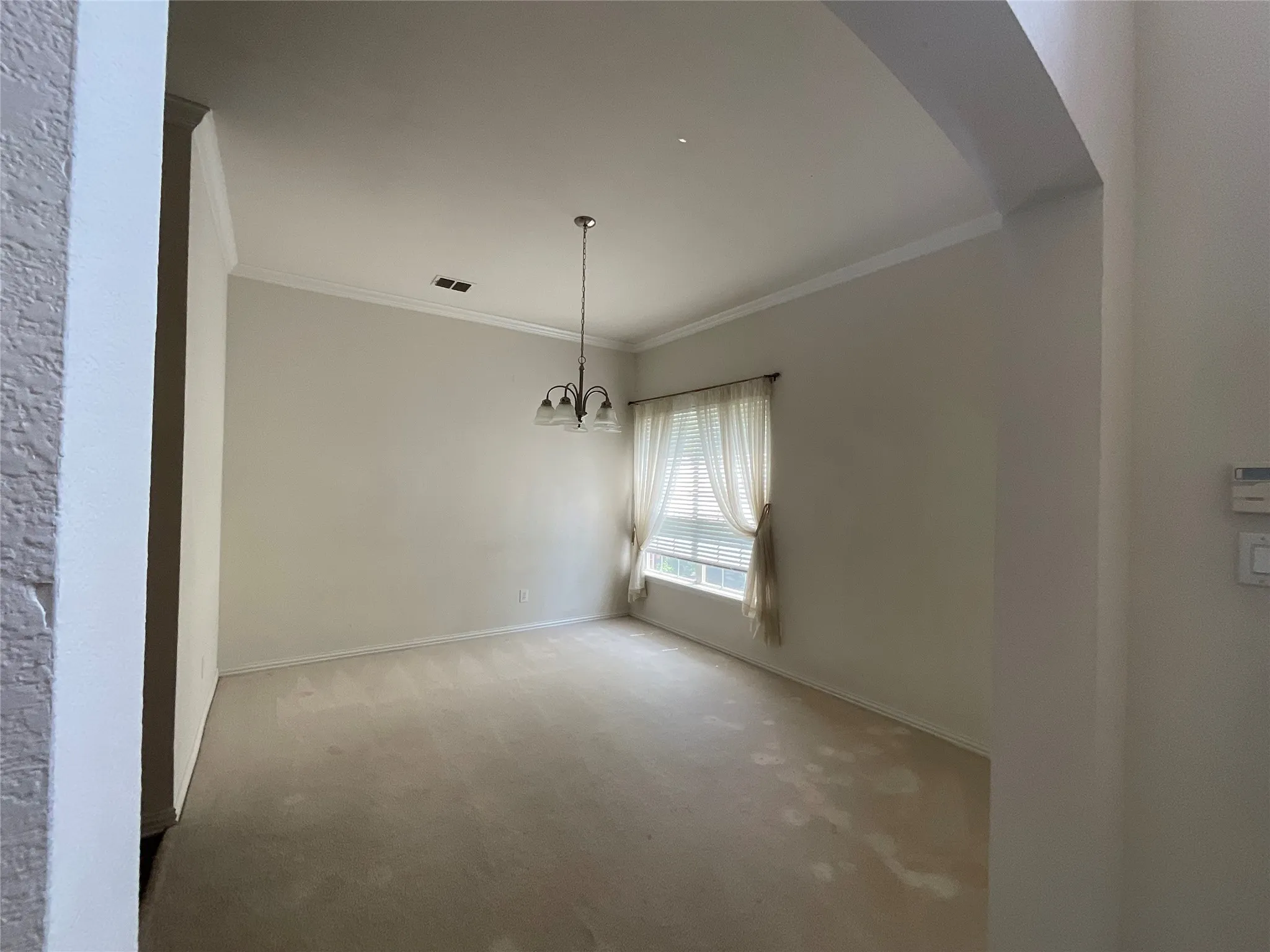 Single Family Residence For Rent in Dallas County , 4201 Abingdon Drive, Garland, Texas 75043, 5 Bedroom, 4 Bathroom, 3 Garage spaces, 4,541 Sqft, built in 2001, mls#21328756, Real Estate Agent in Garland, Homes For Rent in Dallas county, Homes For Rent in Garland, Realtor in Garland Texas, Real Estate Brokerage Independent Realty Texas, Luminita Cordes Realtor