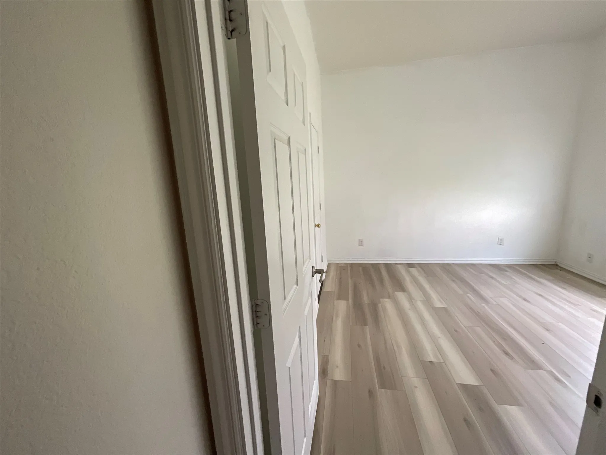 Single Family Residence For Rent in Dallas County , 4201 Abingdon Drive, Garland, Texas 75043, 5 Bedroom, 4 Bathroom, 3 Garage spaces, 4,541 Sqft, built in 2001, mls#21328756, Real Estate Agent in Garland, Homes For Rent in Dallas county, Homes For Rent in Garland, Realtor in Garland Texas, Real Estate Brokerage Independent Realty Texas, Luminita Cordes Realtor