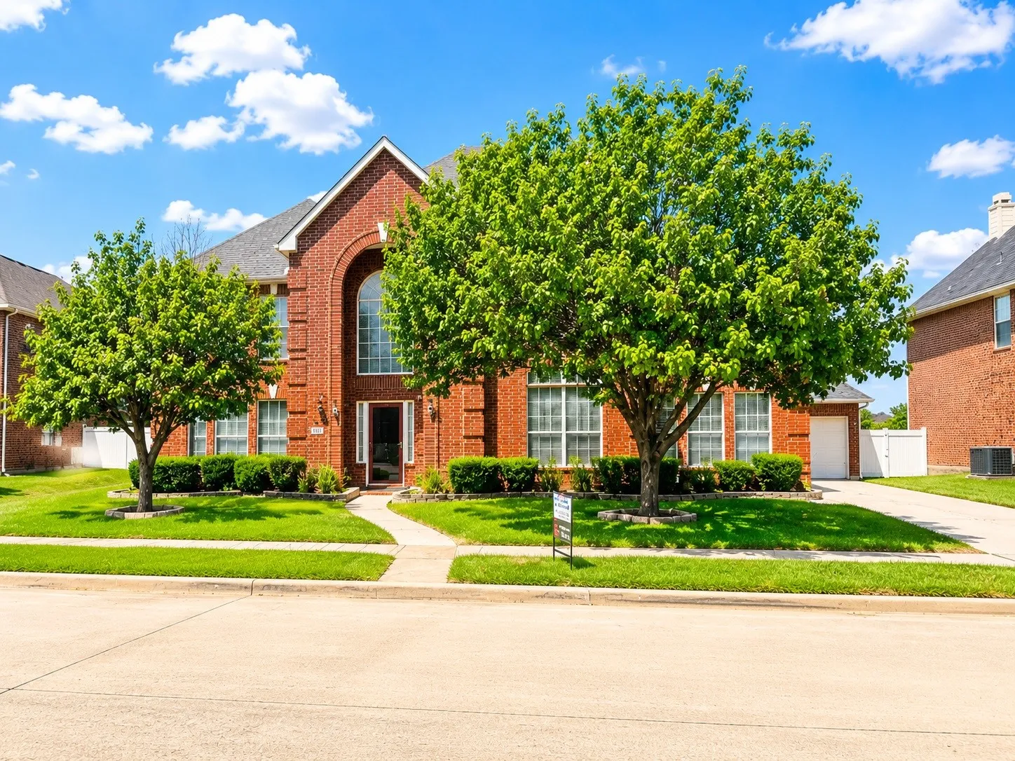 Single Family Residence For Rent in Dallas County , 4201 Abingdon Drive, Garland, Texas 75043, 5 Bedroom, 4 Bathroom, 3 Garage spaces, 4,541 Sqft, built in 2001, mls#21328756, Real Estate Agent in Garland, Homes For Rent in Dallas county, Homes For Rent in Garland, Realtor in Garland Texas, Real Estate Brokerage Independent Realty Texas, Luminita Cordes Realtor