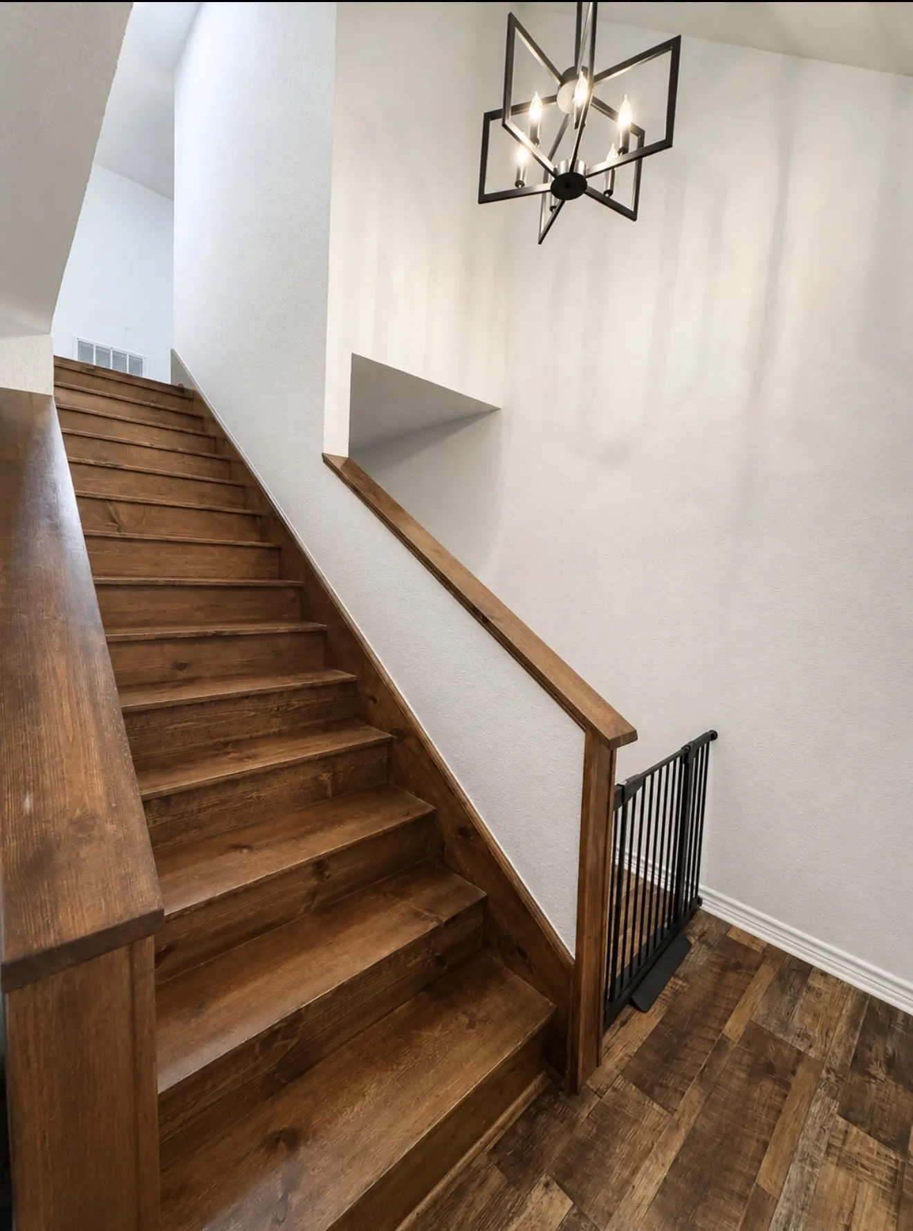 Single Family Residence For Sale in Van Zandt County , 519 Clearwater Road, Grand Saline, Texas 75140, 3 Bedroom, 2 Bathroom, 2 Garage spaces, 1,784 Sqft, built in 1979, mls#21335060, Real Estate Agent in Grand Saline, Homes For Sale in Van Zandt county, Homes For Sale in Grand Saline, Realtor in Grand Saline Texas, Real Estate Brokerage Independent Realty Texas, Luminita Cordes Realtor