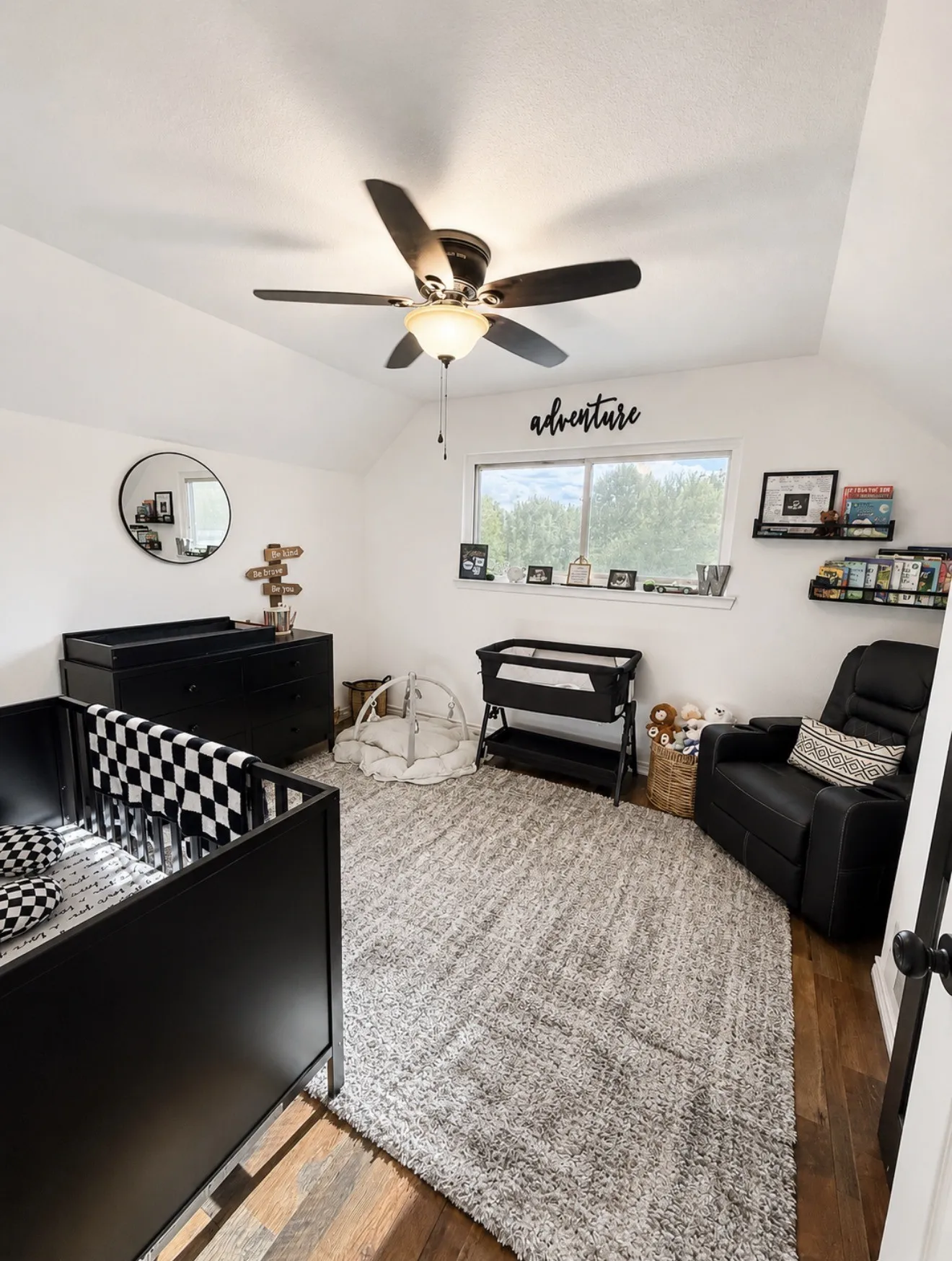 Single Family Residence For Sale in Van Zandt County , 519 Clearwater Road, Grand Saline, Texas 75140, 3 Bedroom, 2 Bathroom, 2 Garage spaces, 1,784 Sqft, built in 1979, mls#21335060, Real Estate Agent in Grand Saline, Homes For Sale in Van Zandt county, Homes For Sale in Grand Saline, Realtor in Grand Saline Texas, Real Estate Brokerage Independent Realty Texas, Luminita Cordes Realtor