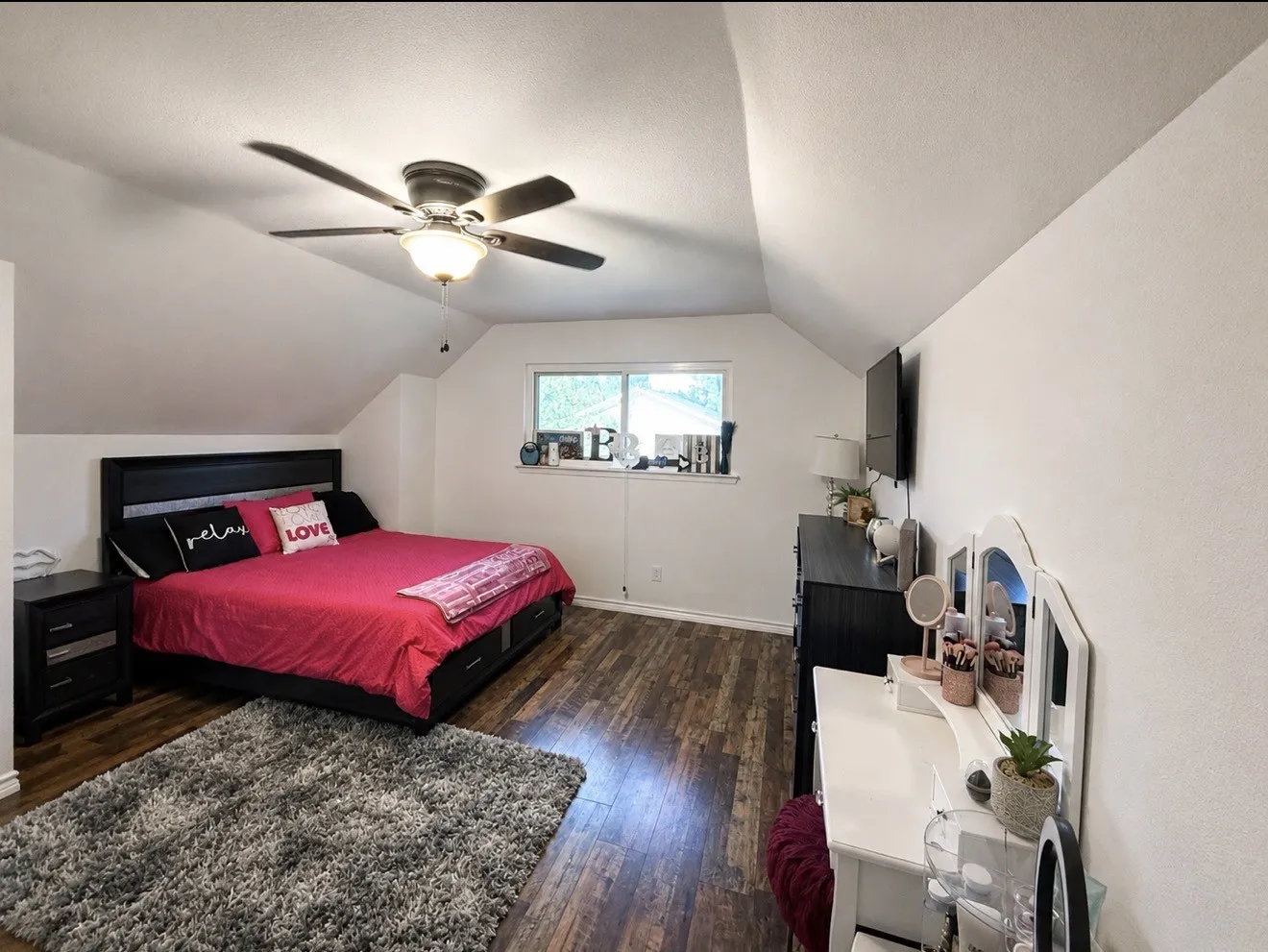 Single Family Residence For Sale in Van Zandt County , 519 Clearwater Road, Grand Saline, Texas 75140, 3 Bedroom, 2 Bathroom, 2 Garage spaces, 1,784 Sqft, built in 1979, mls#21335060, Real Estate Agent in Grand Saline, Homes For Sale in Van Zandt county, Homes For Sale in Grand Saline, Realtor in Grand Saline Texas, Real Estate Brokerage Independent Realty Texas, Luminita Cordes Realtor