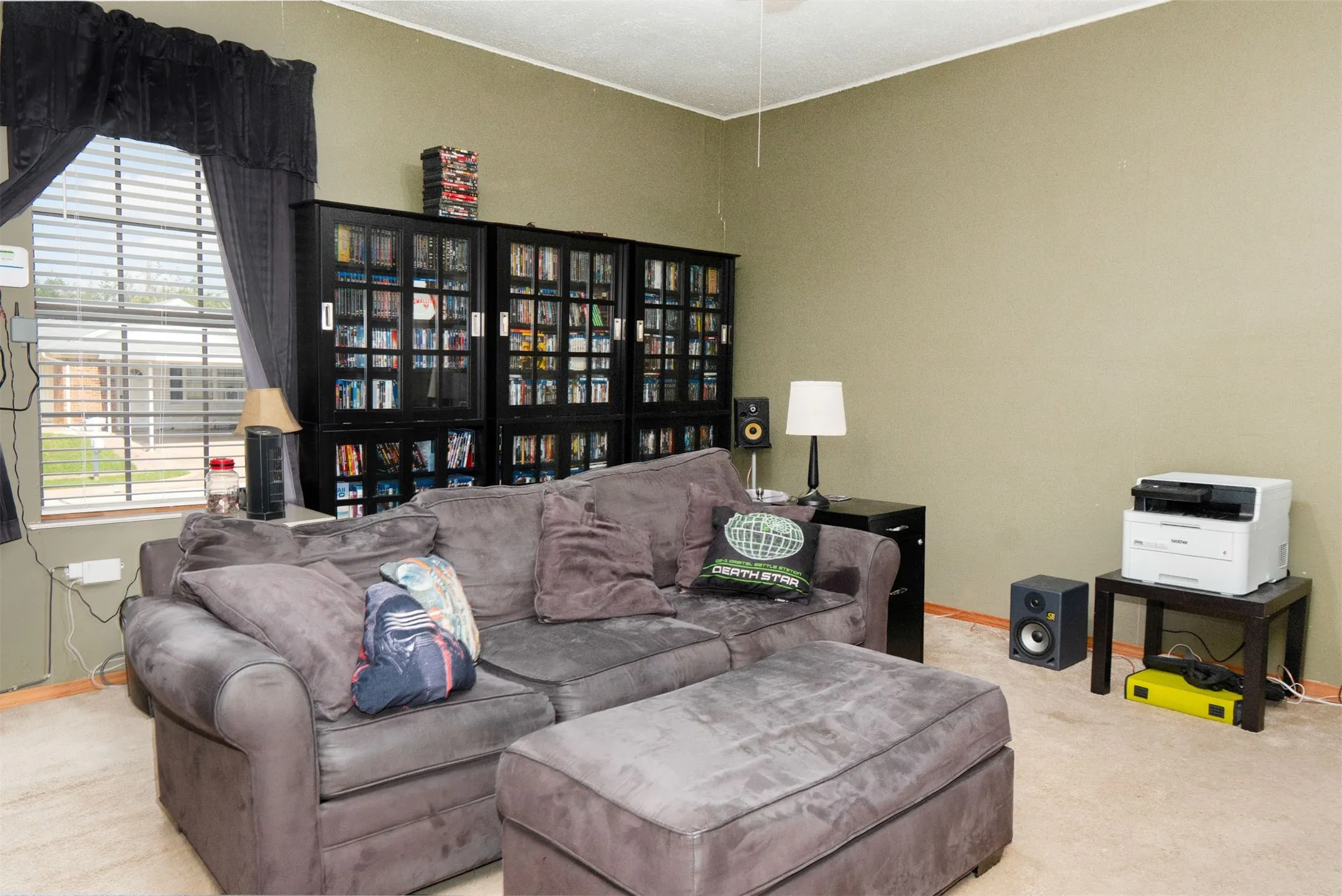 Single Family Residence For Sale in Tarrant County , 6500 Hughes Drive, Watauga, Texas 76148, 3 Bedroom, 2 Bathroom, Garage spaces, 1,715 Sqft, built in 1983, mls#21334847, Real Estate Agent in Watauga, Homes For Sale in Tarrant county, Homes For Sale in Watauga, Realtor in Watauga Texas, Real Estate Brokerage Independent Realty Texas, Luminita Cordes Realtor