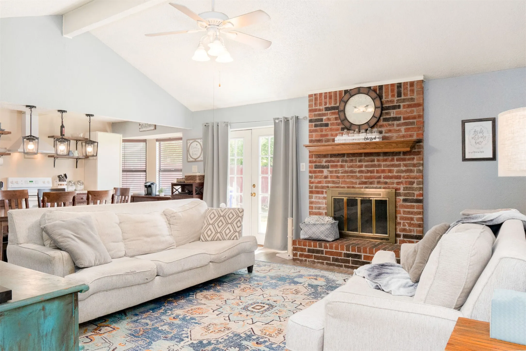 Single Family Residence For Sale in Tarrant County , 6500 Hughes Drive, Watauga, Texas 76148, 3 Bedroom, 2 Bathroom, Garage spaces, 1,715 Sqft, built in 1983, mls#21334847, Real Estate Agent in Watauga, Homes For Sale in Tarrant county, Homes For Sale in Watauga, Realtor in Watauga Texas, Real Estate Brokerage Independent Realty Texas, Luminita Cordes Realtor