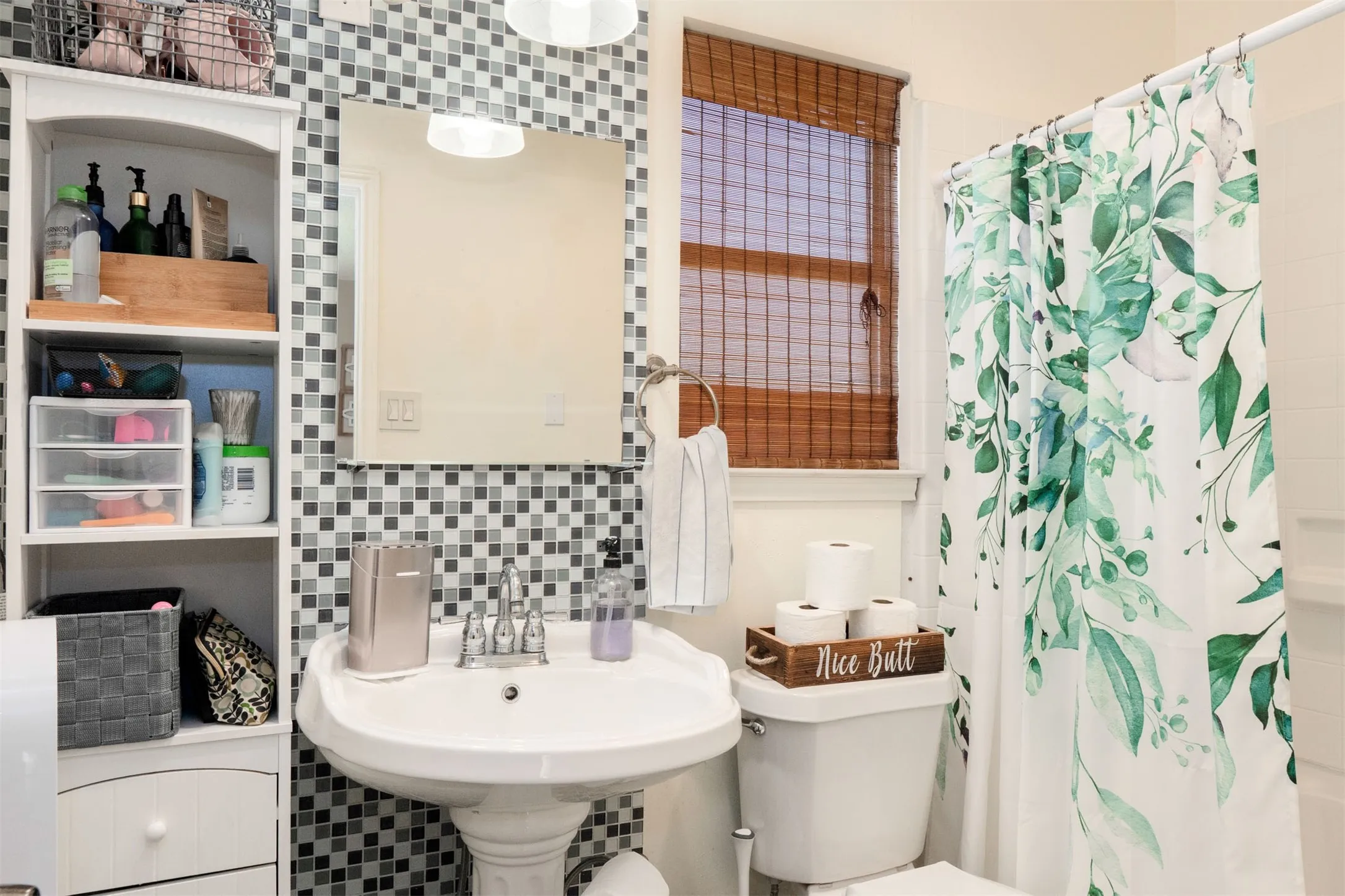 Single Family Residence For Sale in Tarrant County , 6500 Hughes Drive, Watauga, Texas 76148, 3 Bedroom, 2 Bathroom, Garage spaces, 1,715 Sqft, built in 1983, mls#21334847, Real Estate Agent in Watauga, Homes For Sale in Tarrant county, Homes For Sale in Watauga, Realtor in Watauga Texas, Real Estate Brokerage Independent Realty Texas, Luminita Cordes Realtor