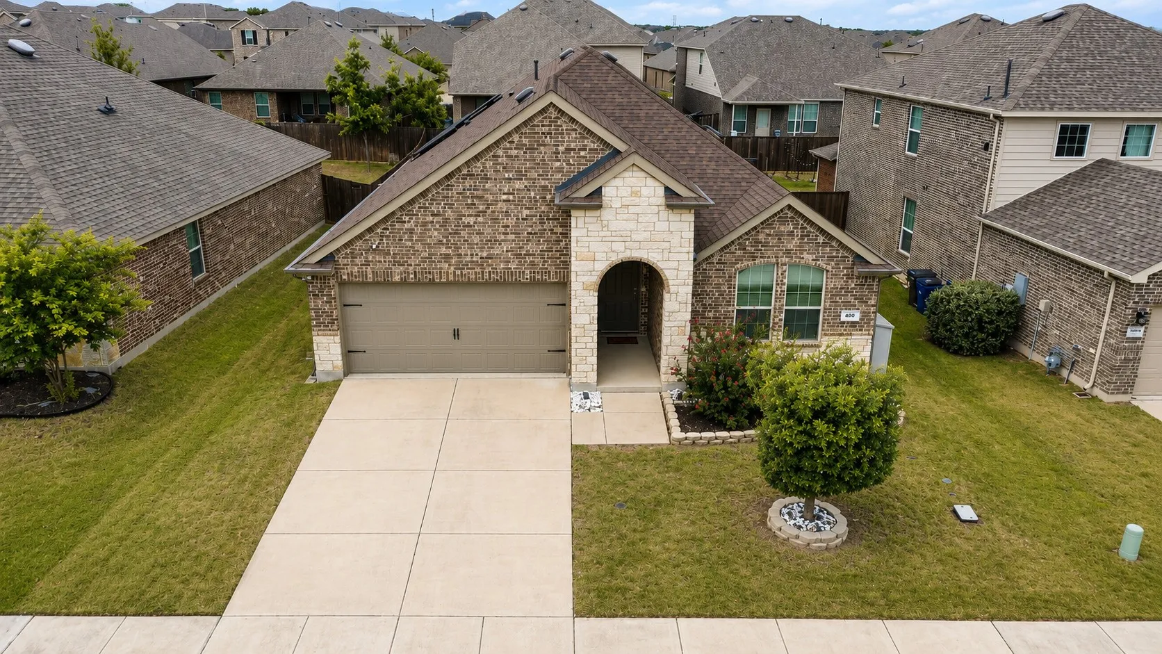 Single Family Residence For Sale in Collin County , 800 Goldenrod Lane, Princeton, Texas 75407, 4 Bedroom, 2 Bathroom, 2 Garage spaces, 2,036 Sqft, built in 2021, mls#21332263, Real Estate Agent in Princeton, Homes For Sale in Collin county, Homes For Sale in Princeton, Realtor in Princeton Texas, Real Estate Brokerage Independent Realty Texas, Luminita Cordes Realtor