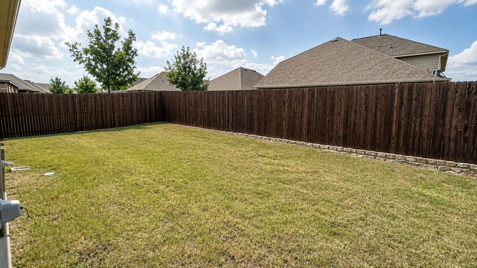 Single Family Residence For Sale in Collin County , 800 Goldenrod Lane, Princeton, Texas 75407, 4 Bedroom, 2 Bathroom, 2 Garage spaces, 2,036 Sqft, built in 2021, mls#21332263, Real Estate Agent in Princeton, Homes For Sale in Collin county, Homes For Sale in Princeton, Realtor in Princeton Texas, Real Estate Brokerage Independent Realty Texas, Luminita Cordes Realtor