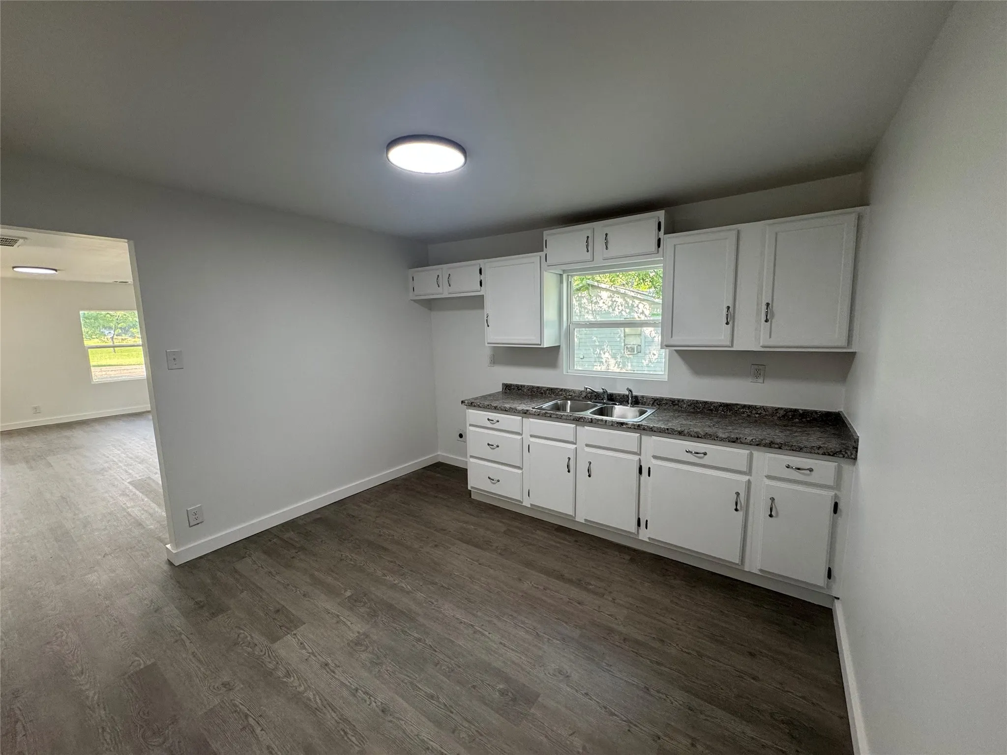 Single Family Residence For Sale in Van Zandt County , 606 W Wolfe Street, Grand Saline, Texas 75140, 2 Bedroom, 1 Bathroom, Garage spaces, 904 Sqft, built in 1953, mls#21335071, Real Estate Agent in Grand Saline, Homes For Sale in Van Zandt county, Homes For Sale in Grand Saline, Realtor in Grand Saline Texas, Real Estate Brokerage Independent Realty Texas, Luminita Cordes Realtor