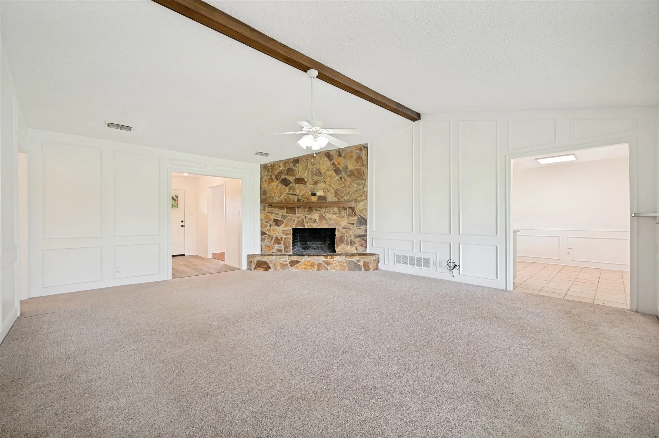 Single Family Residence For Sale in Collin County , 5713 Pecan Place Drive, Mc Kinney, Texas 75071, 4 Bedroom, 3 Bathroom, 2 Garage spaces, 2,255 Sqft, built in 1978, mls#21334672, Real Estate Agent in Mc Kinney, Homes For Sale in Collin county, Homes For Sale in Mc Kinney, Realtor in Mc Kinney Texas, Real Estate Brokerage Independent Realty Texas, Luminita Cordes Realtor