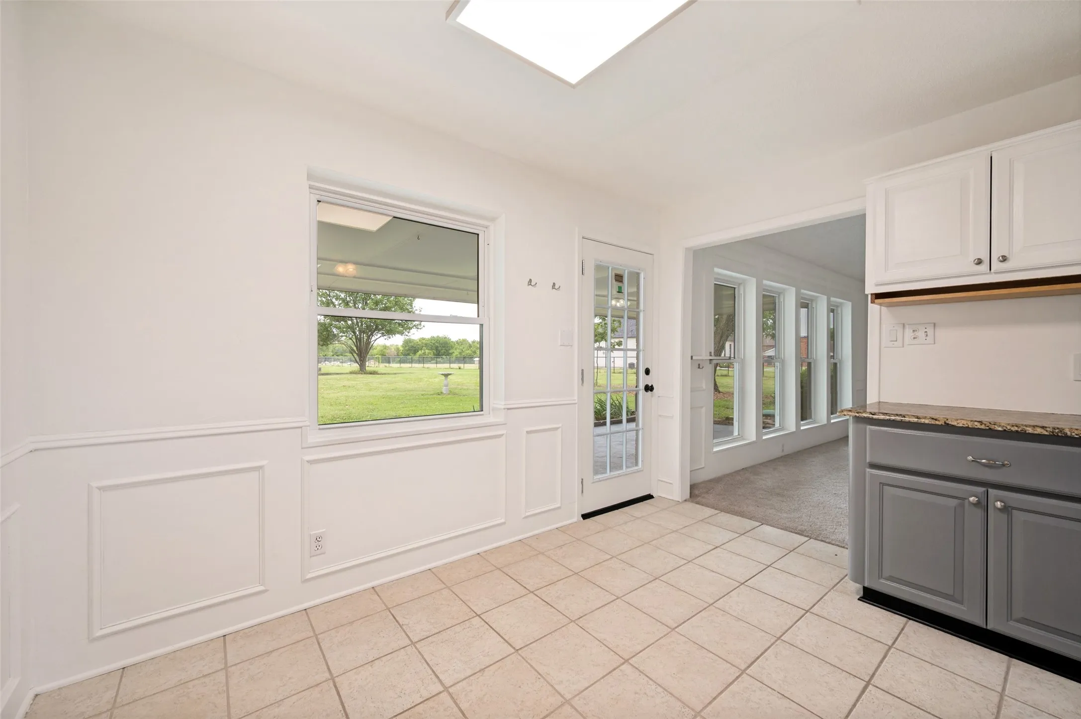 Single Family Residence For Sale in Collin County , 5713 Pecan Place Drive, Mc Kinney, Texas 75071, 4 Bedroom, 3 Bathroom, 2 Garage spaces, 2,255 Sqft, built in 1978, mls#21334672, Real Estate Agent in Mc Kinney, Homes For Sale in Collin county, Homes For Sale in Mc Kinney, Realtor in Mc Kinney Texas, Real Estate Brokerage Independent Realty Texas, Luminita Cordes Realtor