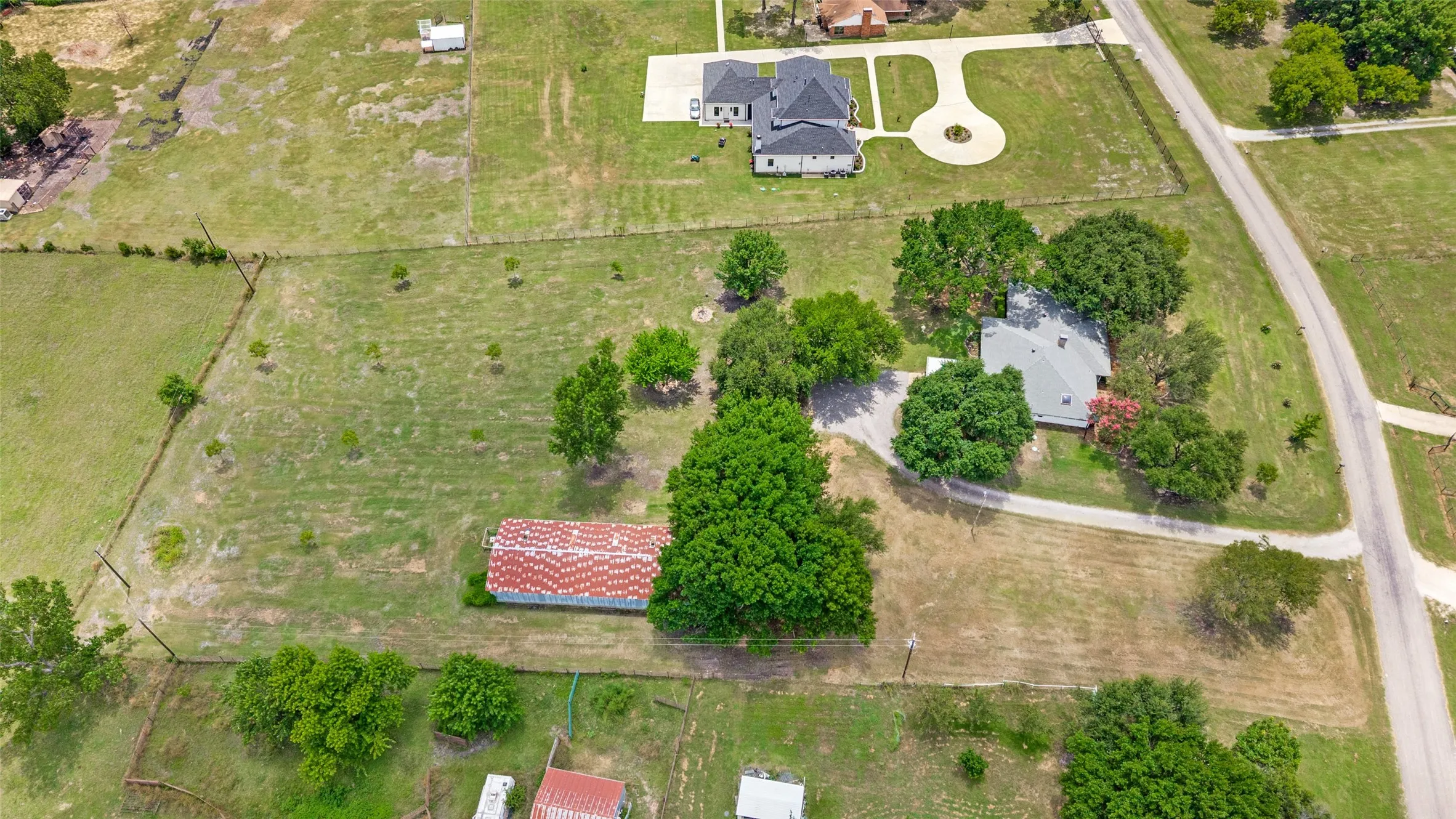 Single Family Residence For Sale in Collin County , 5713 Pecan Place Drive, Mc Kinney, Texas 75071, 4 Bedroom, 3 Bathroom, 2 Garage spaces, 2,255 Sqft, built in 1978, mls#21334672, Real Estate Agent in Mc Kinney, Homes For Sale in Collin county, Homes For Sale in Mc Kinney, Realtor in Mc Kinney Texas, Real Estate Brokerage Independent Realty Texas, Luminita Cordes Realtor
