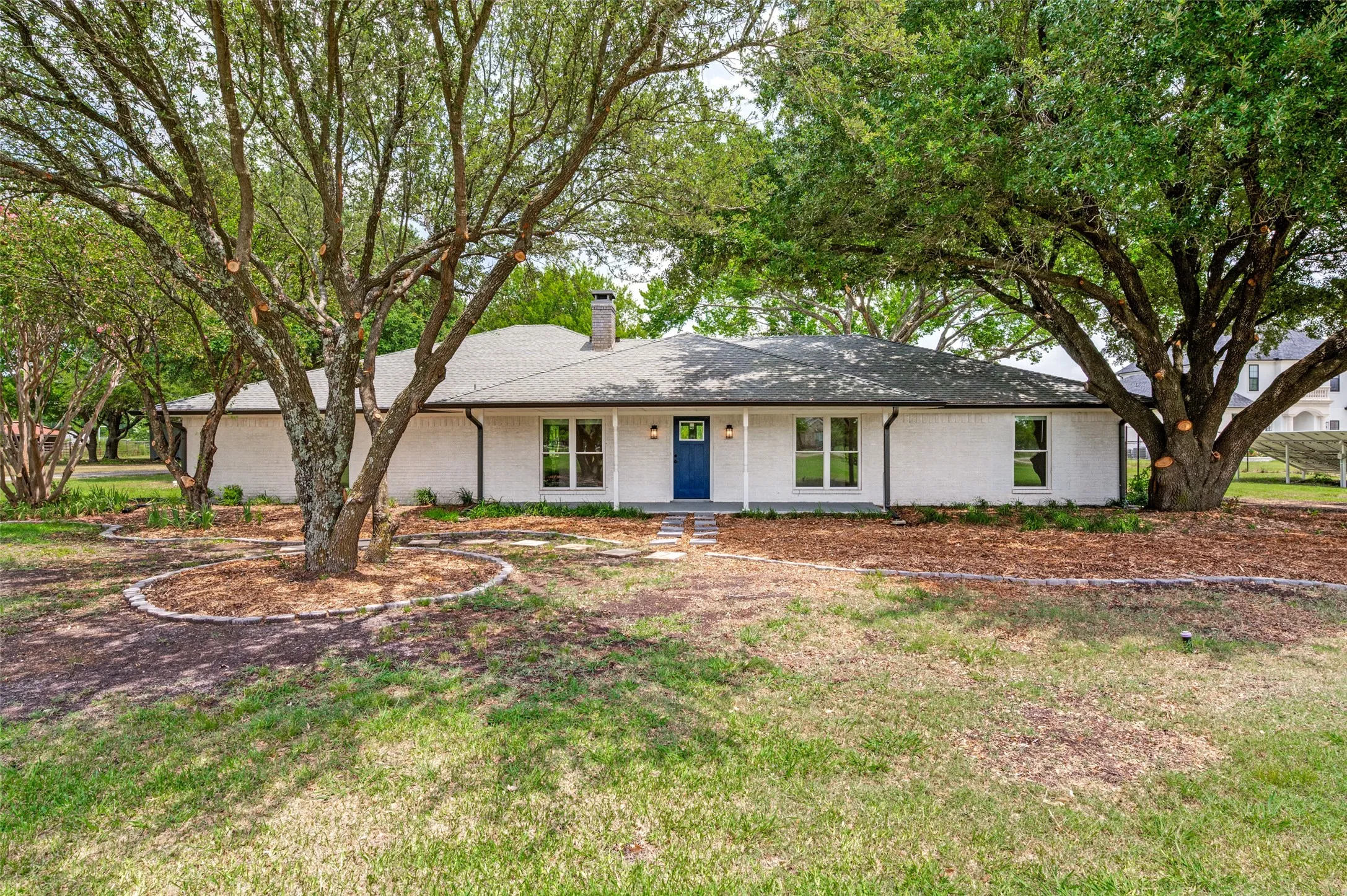 Single Family Residence For Sale in Collin County , 5713 Pecan Place Drive, Mc Kinney, Texas 75071, 4 Bedroom, 3 Bathroom, 2 Garage spaces, 2,255 Sqft, built in 1978, mls#21334672, Real Estate Agent in Mc Kinney, Homes For Sale in Collin county, Homes For Sale in Mc Kinney, Realtor in Mc Kinney Texas, Real Estate Brokerage Independent Realty Texas, Luminita Cordes Realtor