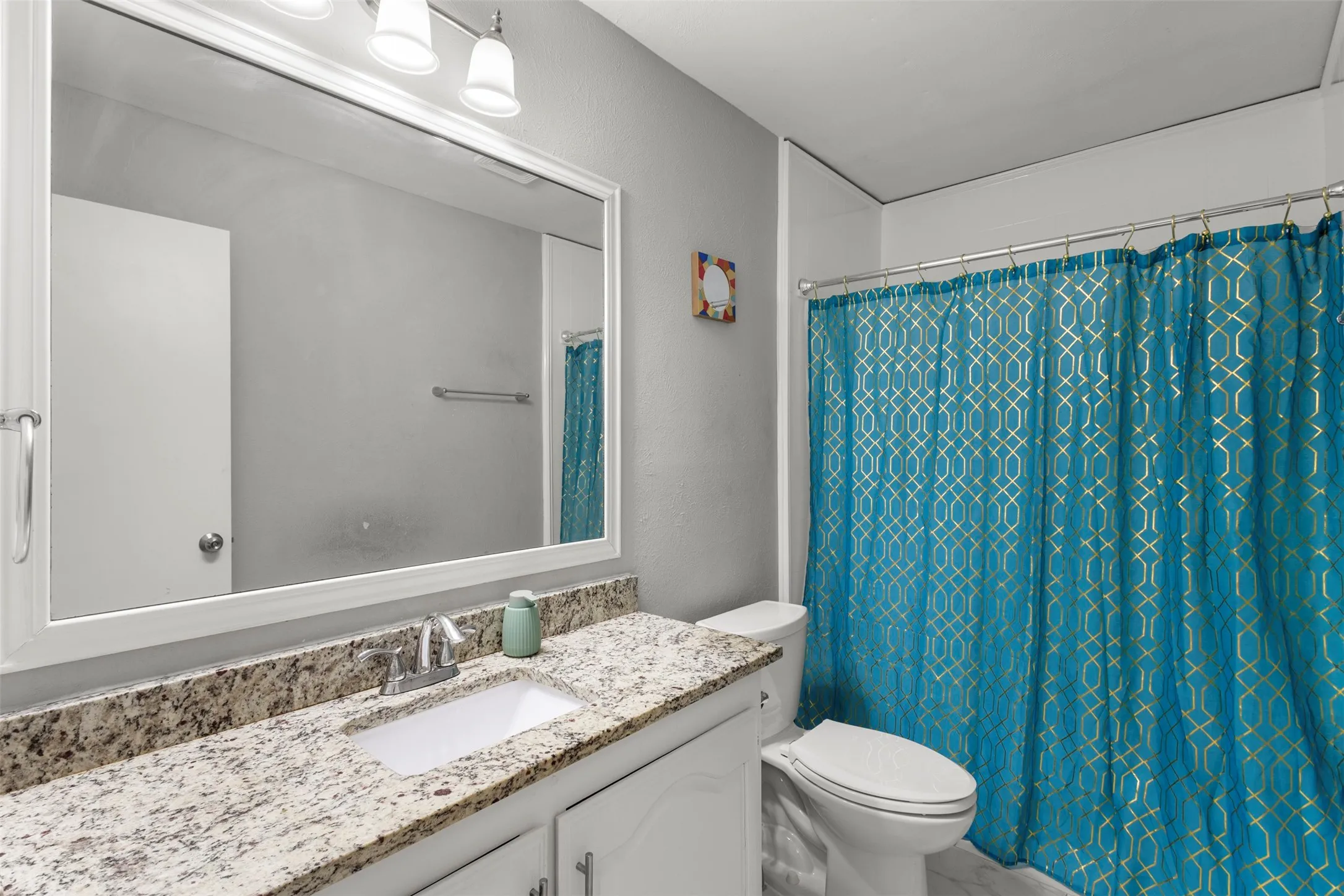 Single Family Residence For Sale in Dallas County , 7334 Blue Sage Drive, Dallas, Texas 75249, 3 Bedroom, 2 Bathroom, 2 Garage spaces, 1,542 Sqft, built in 1977, mls#21335066, Real Estate Agent in Dallas, Homes For Sale in Dallas county, Homes For Sale in Dallas, Realtor in Dallas Texas, Real Estate Brokerage Independent Realty Texas, Luminita Cordes Realtor
