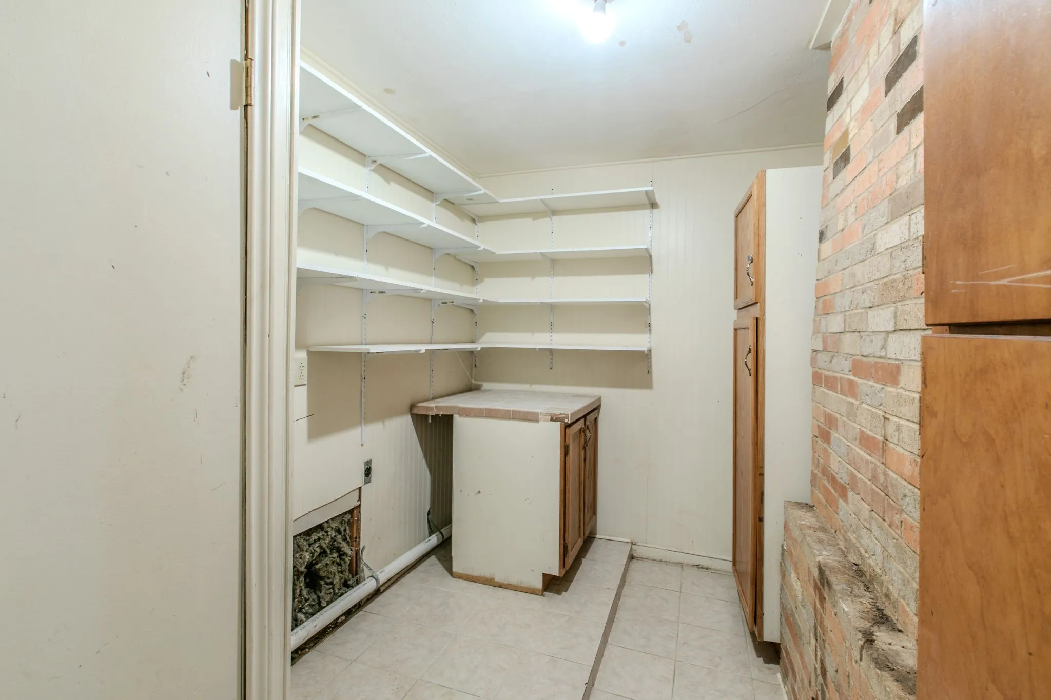 Single Family Residence For Sale in Dallas County , 3029 Esters Court, Irving, Texas 75062, 4 Bedroom, 2 Bathroom, Garage spaces, 1,965 Sqft, built in 1966, mls#21335077, Real Estate Agent in Irving, Homes For Sale in Dallas county, Homes For Sale in Irving, Realtor in Irving Texas, Real Estate Brokerage Independent Realty Texas, Luminita Cordes Realtor