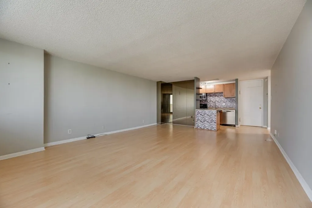 Condominium For Rent in Dallas County , 3883 Turtle Creek Boulevard 1408, Dallas, Texas 75219, 1 Bedroom, 1 Bathroom, 1 Garage spaces, 772 Sqft, built in 1963, mls#21335078, Real Estate Agent in Dallas, Homes For Rent in Dallas county, Homes For Rent in Dallas, Realtor in Dallas Texas, Real Estate Brokerage Independent Realty Texas, Luminita Cordes Realtor