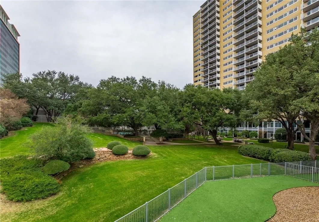 Condominium For Rent in Dallas County , 3883 Turtle Creek Boulevard 1408, Dallas, Texas 75219, 1 Bedroom, 1 Bathroom, 1 Garage spaces, 772 Sqft, built in 1963, mls#21335078, Real Estate Agent in Dallas, Homes For Rent in Dallas county, Homes For Rent in Dallas, Realtor in Dallas Texas, Real Estate Brokerage Independent Realty Texas, Luminita Cordes Realtor