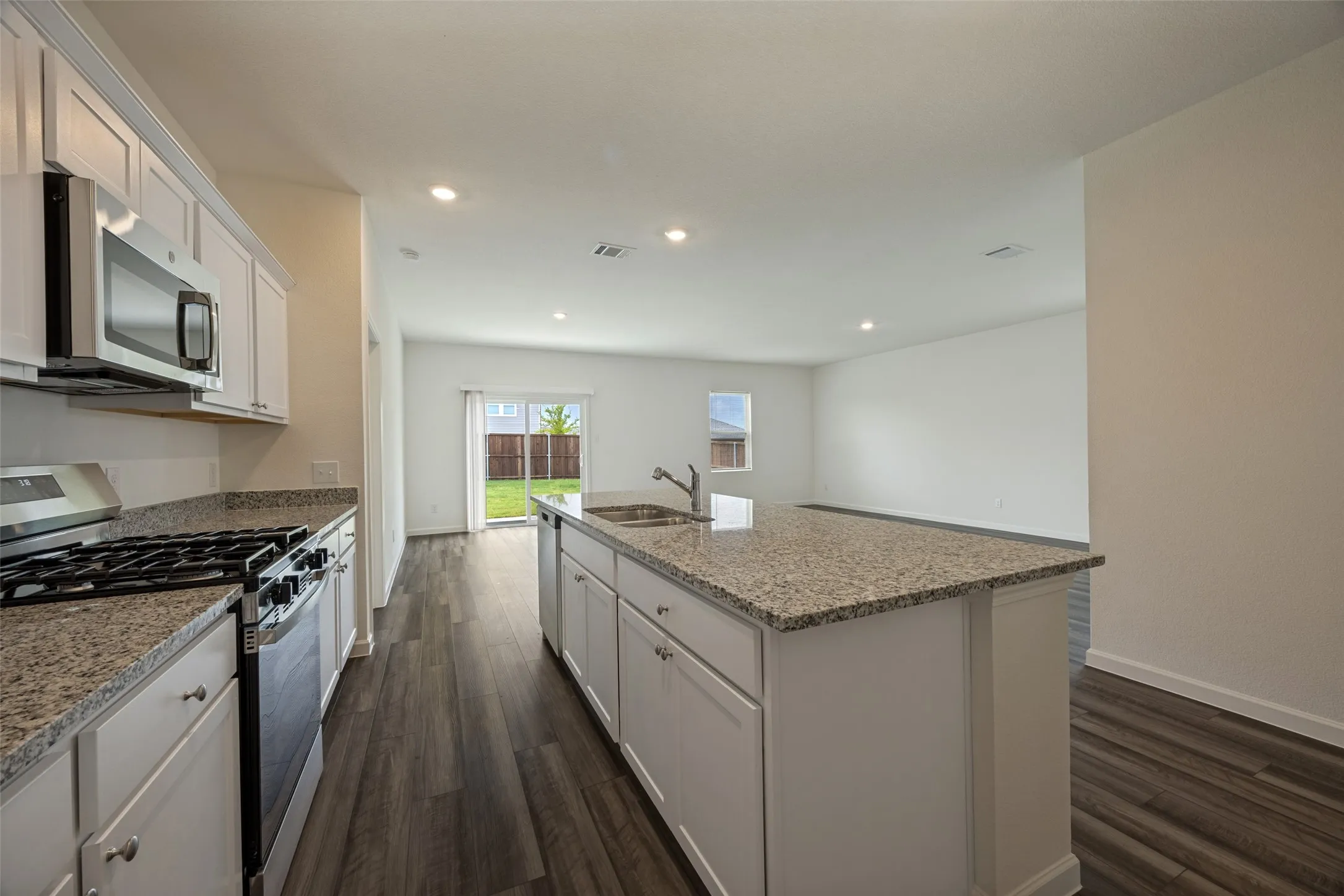 Single Family Residence For Rent in Grayson County , 1425 Elliott Road, Howe, Texas 75459, 4 Bedroom, 2 Bathroom, 2 Garage spaces, 1,827 Sqft, built in 2026, mls#21335070, Real Estate Agent in Howe, Homes For Rent in Grayson county, Homes For Rent in Howe, Realtor in Howe Texas, Real Estate Brokerage Independent Realty Texas, Luminita Cordes Realtor