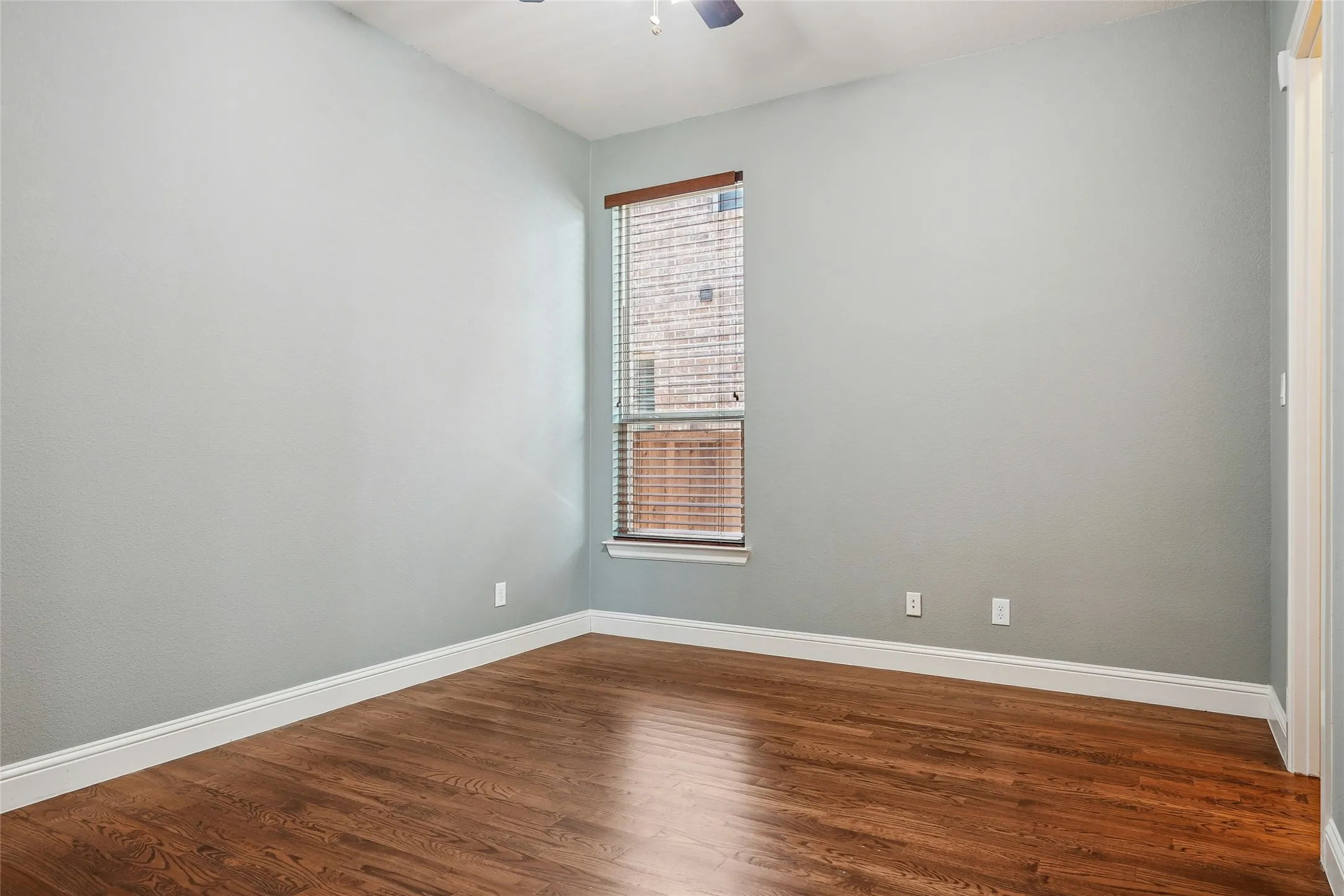 Single Family Residence For Rent in Tarrant County , 1225 Huron Drive, Grapevine, Texas 76051, 5 Bedrooms, 5 Bathrooms, 3 Garage spaces, 4,539 Sqft, built in 2014, Price $5,800, mls#21335084, Real Estate Agent in Grapevine, Homes For Rent in Tarrant county, Homes For Rent in Grapevine, Realtor in Grapevine Texas, Real Estate Brokerage Independent Realty Texas, Luminita Cordes Realtor