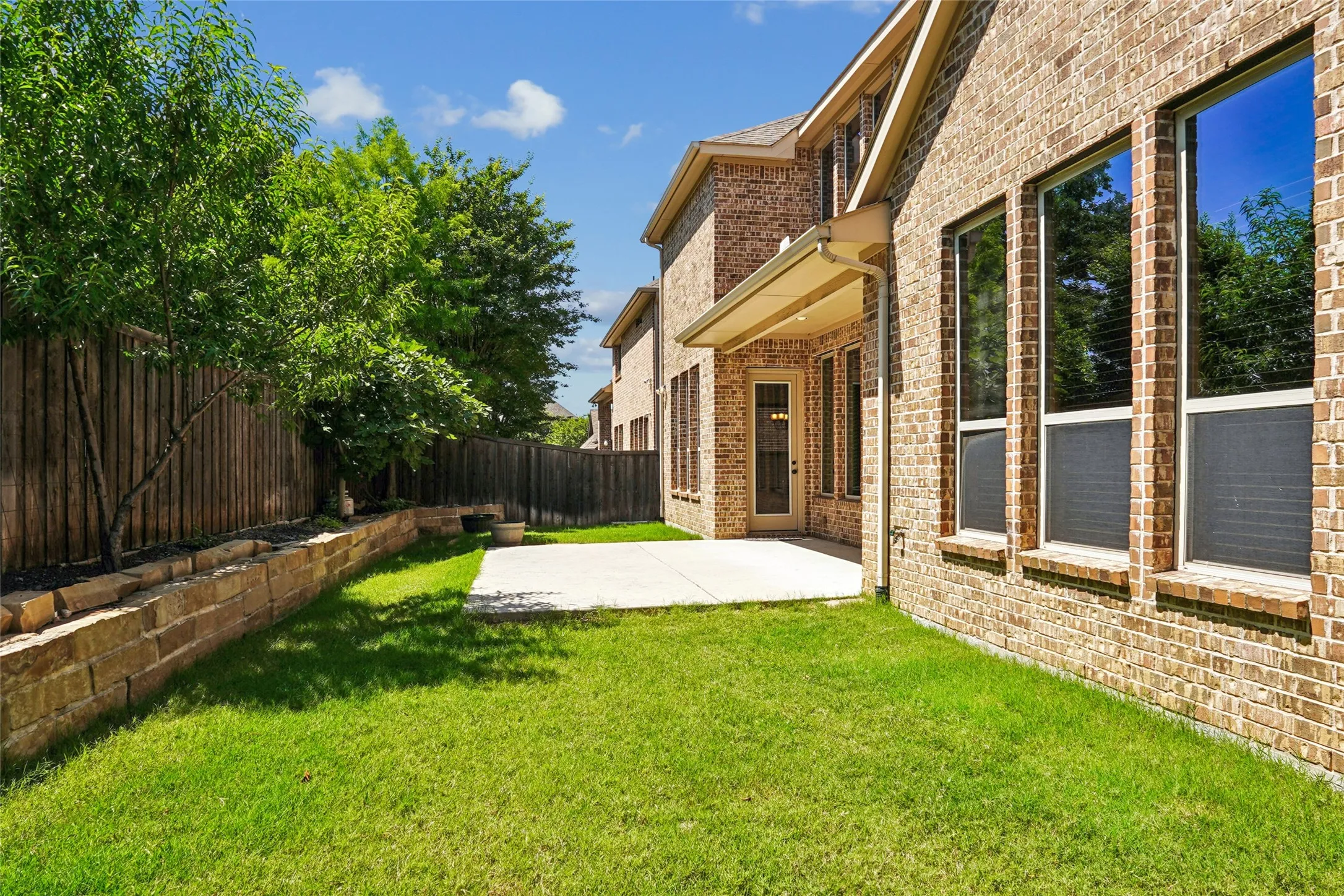 Single Family Residence For Rent in Tarrant County , 1225 Huron Drive, Grapevine, Texas 76051, 5 Bedrooms, 5 Bathrooms, 3 Garage spaces, 4,539 Sqft, built in 2014, Price $5,800, mls#21335084, Real Estate Agent in Grapevine, Homes For Rent in Tarrant county, Homes For Rent in Grapevine, Realtor in Grapevine Texas, Real Estate Brokerage Independent Realty Texas, Luminita Cordes Realtor