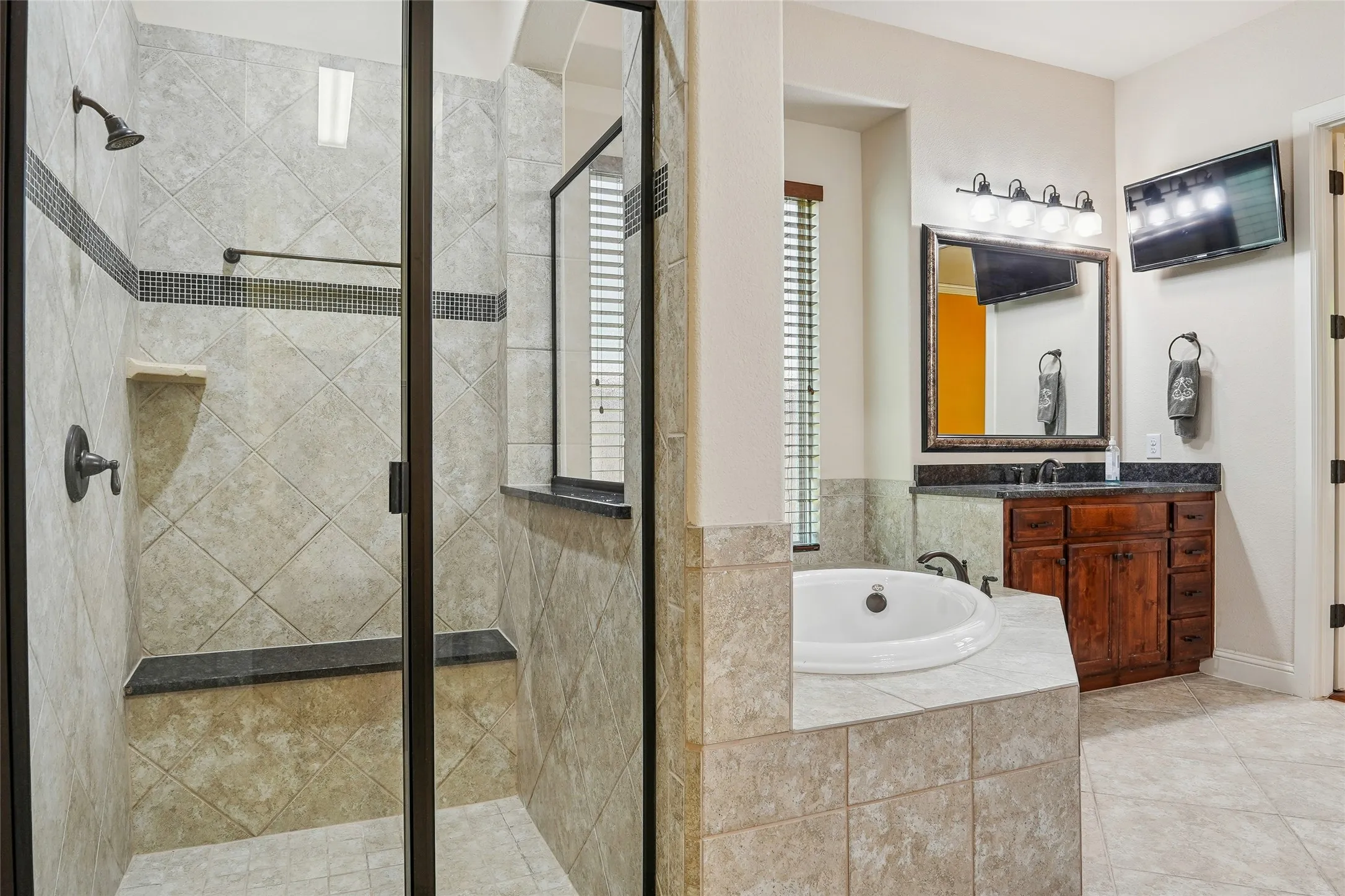 Single Family Residence For Rent in Tarrant County , 1225 Huron Drive, Grapevine, Texas 76051, 5 Bedrooms, 5 Bathrooms, 3 Garage spaces, 4,539 Sqft, built in 2014, Price $5,800, mls#21335084, Real Estate Agent in Grapevine, Homes For Rent in Tarrant county, Homes For Rent in Grapevine, Realtor in Grapevine Texas, Real Estate Brokerage Independent Realty Texas, Luminita Cordes Realtor