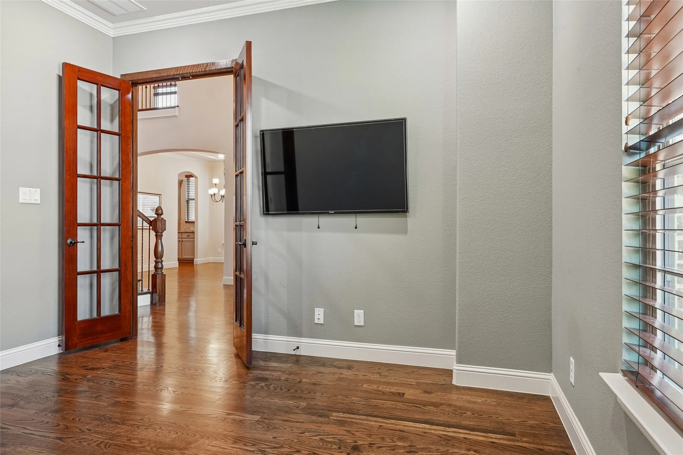 Single Family Residence For Rent in Tarrant County , 1225 Huron Drive, Grapevine, Texas 76051, 5 Bedrooms, 5 Bathrooms, 3 Garage spaces, 4,539 Sqft, built in 2014, Price $5,800, mls#21335084, Real Estate Agent in Grapevine, Homes For Rent in Tarrant county, Homes For Rent in Grapevine, Realtor in Grapevine Texas, Real Estate Brokerage Independent Realty Texas, Luminita Cordes Realtor
