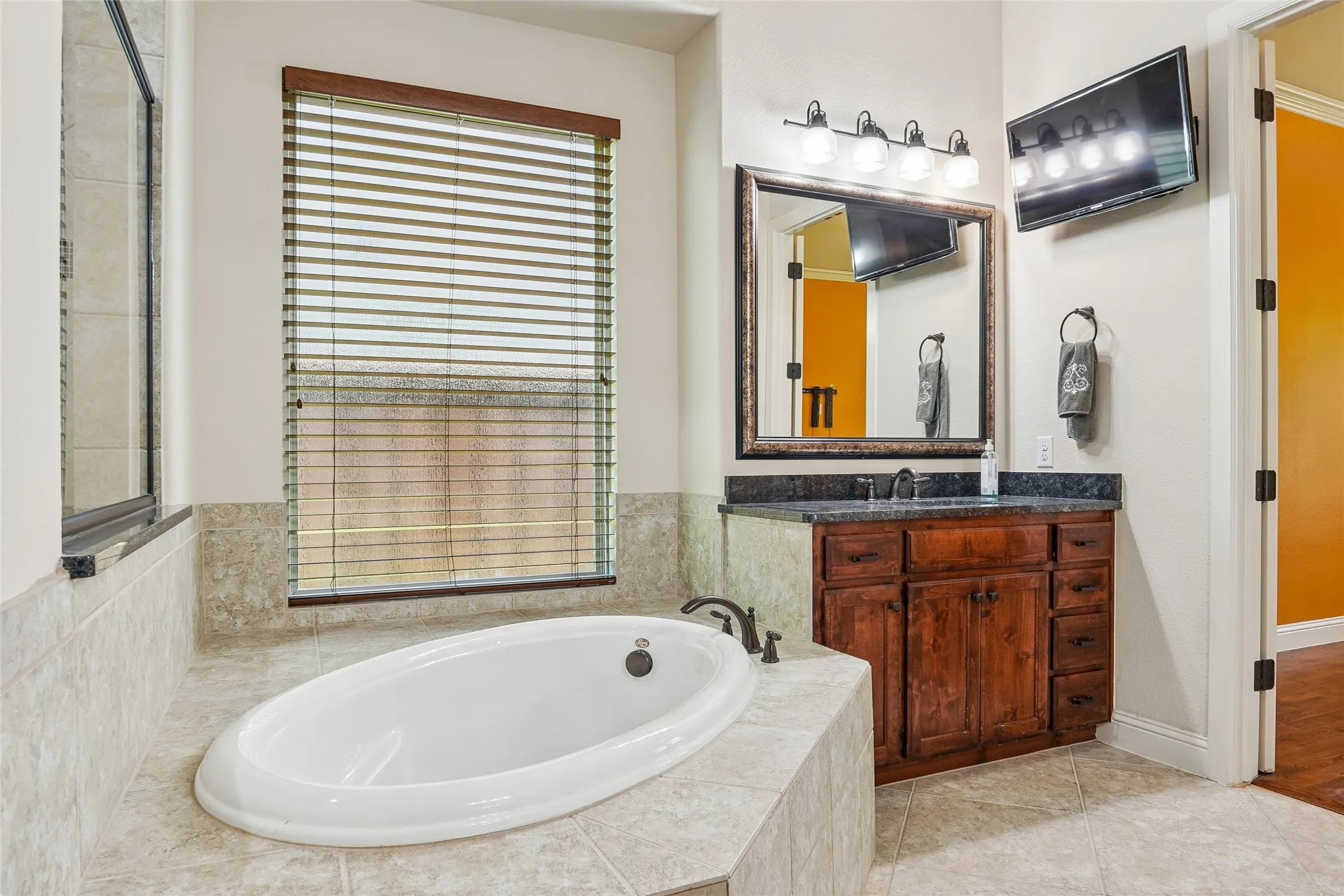 Single Family Residence For Rent in Tarrant County , 1225 Huron Drive, Grapevine, Texas 76051, 5 Bedrooms, 5 Bathrooms, 3 Garage spaces, 4,539 Sqft, built in 2014, Price $5,800, mls#21335084, Real Estate Agent in Grapevine, Homes For Rent in Tarrant county, Homes For Rent in Grapevine, Realtor in Grapevine Texas, Real Estate Brokerage Independent Realty Texas, Luminita Cordes Realtor