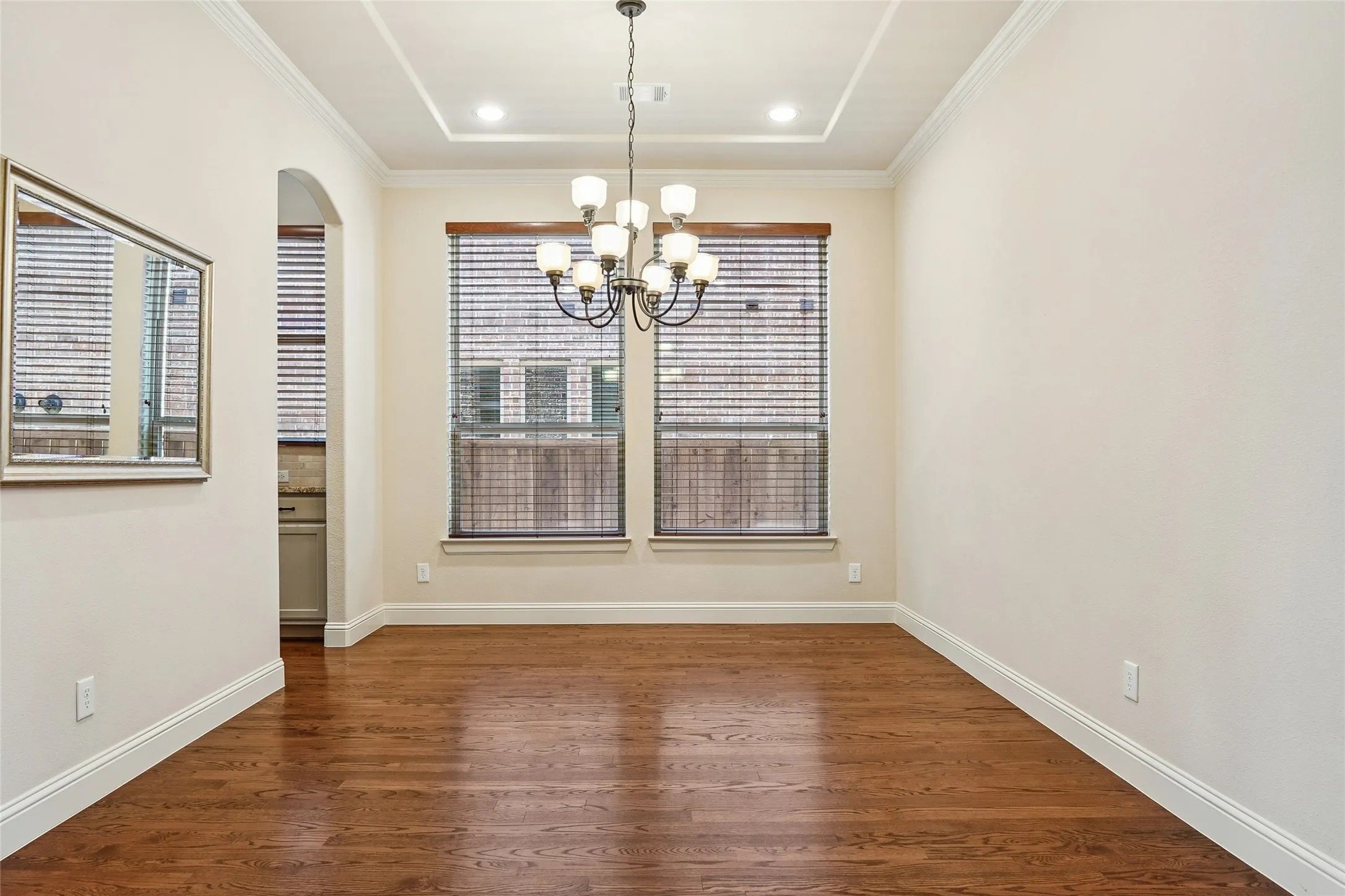 Single Family Residence For Rent in Tarrant County , 1225 Huron Drive, Grapevine, Texas 76051, 5 Bedrooms, 5 Bathrooms, 3 Garage spaces, 4,539 Sqft, built in 2014, Price $5,800, mls#21335084, Real Estate Agent in Grapevine, Homes For Rent in Tarrant county, Homes For Rent in Grapevine, Realtor in Grapevine Texas, Real Estate Brokerage Independent Realty Texas, Luminita Cordes Realtor