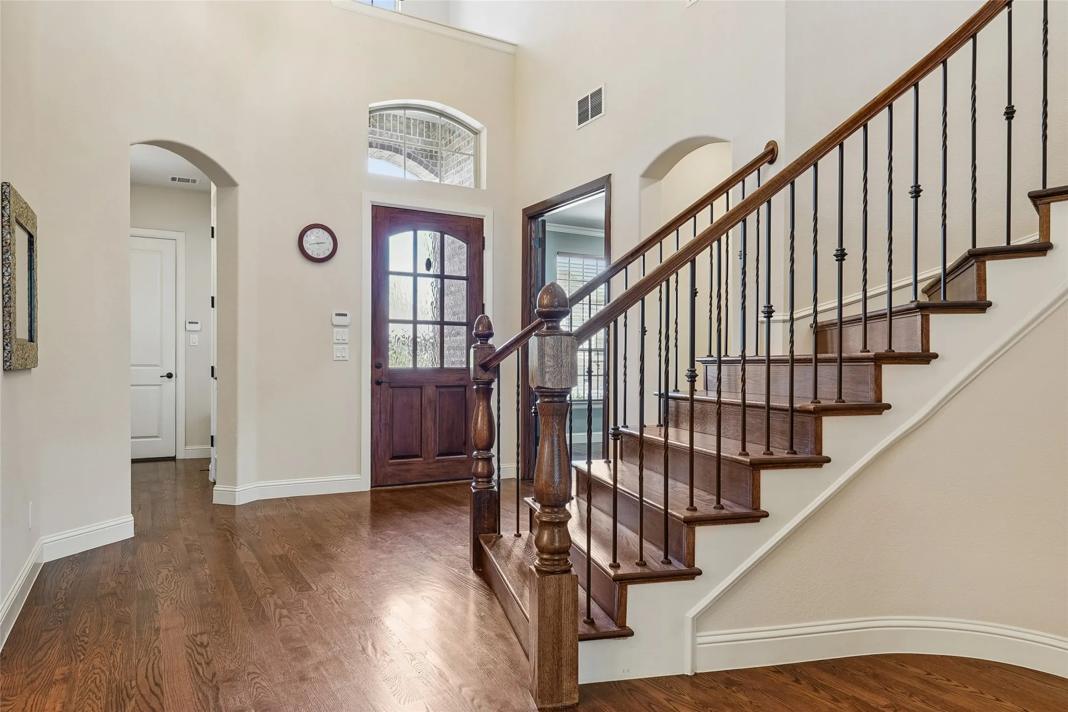 Single Family Residence For Rent in Tarrant County , 1225 Huron Drive, Grapevine, Texas 76051, 5 Bedrooms, 5 Bathrooms, 3 Garage spaces, 4,539 Sqft, built in 2014, Price $5,800, mls#21335084, Real Estate Agent in Grapevine, Homes For Rent in Tarrant county, Homes For Rent in Grapevine, Realtor in Grapevine Texas, Real Estate Brokerage Independent Realty Texas, Luminita Cordes Realtor