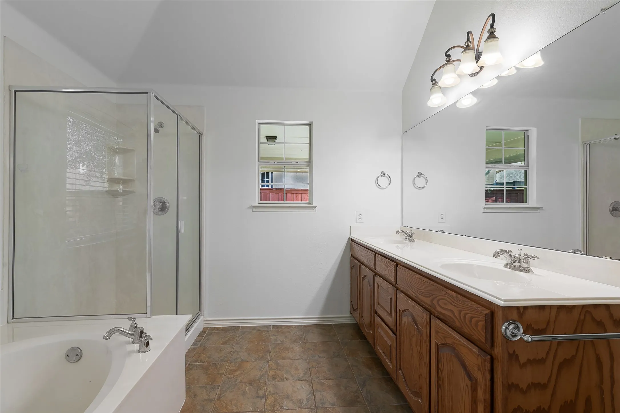 Single Family Residence For Sale in Collin County , 8300 Silverado Trail, Mc Kinney, Texas 75070, 3 Bedroom, 2 Bathroom, 2 Garage spaces, 2,378 Sqft, built in 2006, mls#21332761, Real Estate Agent in Mc Kinney, Homes For Sale in Collin county, Homes For Sale in Mc Kinney, Realtor in Mc Kinney Texas, Real Estate Brokerage Independent Realty Texas, Luminita Cordes Realtor