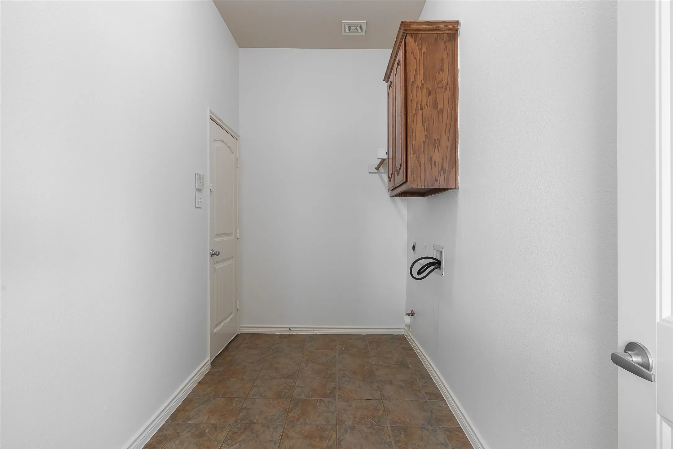 Single Family Residence For Sale in Collin County , 8300 Silverado Trail, Mc Kinney, Texas 75070, 3 Bedroom, 2 Bathroom, 2 Garage spaces, 2,378 Sqft, built in 2006, mls#21332761, Real Estate Agent in Mc Kinney, Homes For Sale in Collin county, Homes For Sale in Mc Kinney, Realtor in Mc Kinney Texas, Real Estate Brokerage Independent Realty Texas, Luminita Cordes Realtor
