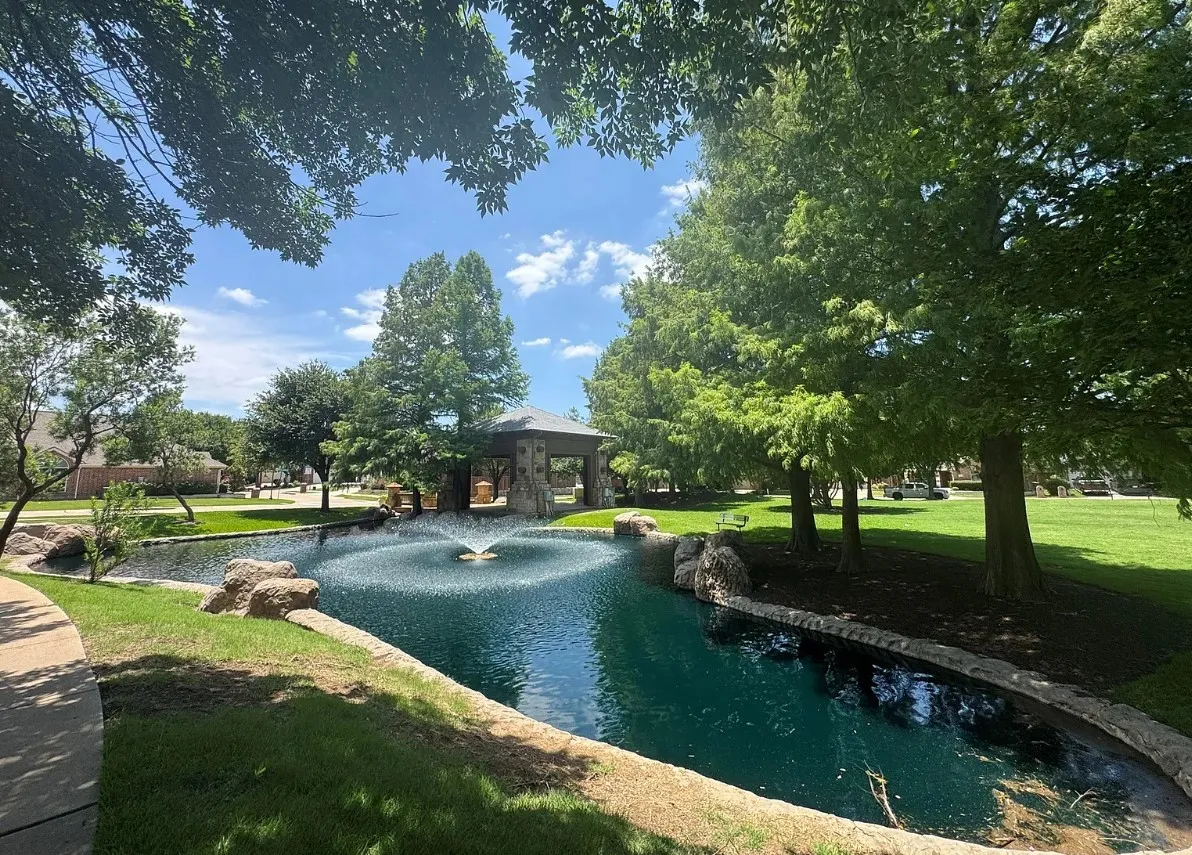 Single Family Residence For Sale in Collin County , 8300 Silverado Trail, Mc Kinney, Texas 75070, 3 Bedroom, 2 Bathroom, 2 Garage spaces, 2,378 Sqft, built in 2006, mls#21332761, Real Estate Agent in Mc Kinney, Homes For Sale in Collin county, Homes For Sale in Mc Kinney, Realtor in Mc Kinney Texas, Real Estate Brokerage Independent Realty Texas, Luminita Cordes Realtor