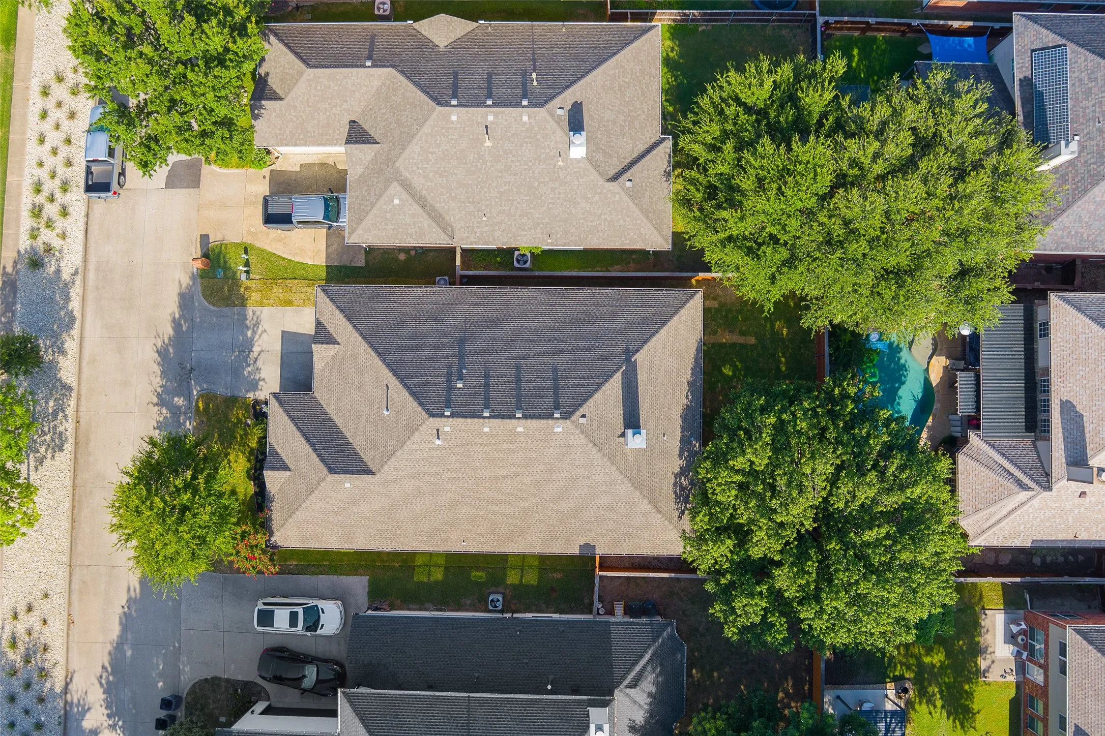 Single Family Residence For Sale in Collin County , 8300 Silverado Trail, Mc Kinney, Texas 75070, 3 Bedroom, 2 Bathroom, 2 Garage spaces, 2,378 Sqft, built in 2006, mls#21332761, Real Estate Agent in Mc Kinney, Homes For Sale in Collin county, Homes For Sale in Mc Kinney, Realtor in Mc Kinney Texas, Real Estate Brokerage Independent Realty Texas, Luminita Cordes Realtor