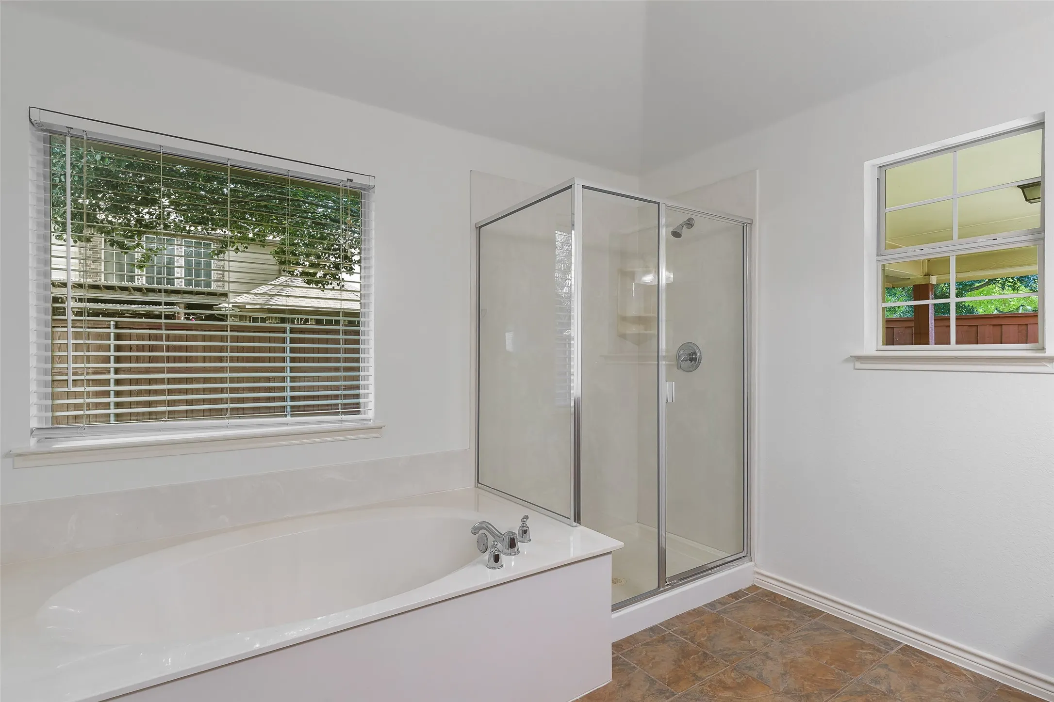 Single Family Residence For Sale in Collin County , 8300 Silverado Trail, Mc Kinney, Texas 75070, 3 Bedroom, 2 Bathroom, 2 Garage spaces, 2,378 Sqft, built in 2006, mls#21332761, Real Estate Agent in Mc Kinney, Homes For Sale in Collin county, Homes For Sale in Mc Kinney, Realtor in Mc Kinney Texas, Real Estate Brokerage Independent Realty Texas, Luminita Cordes Realtor