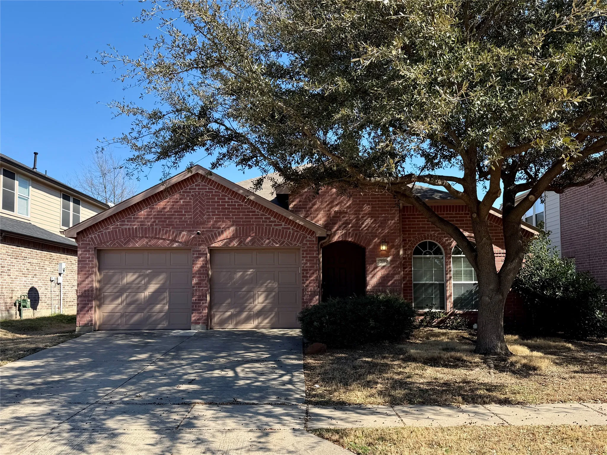 Single Family Residence For Rent in Denton County , 211 Parakeet Drive, Little Elm, Texas 75068, 4 Bedroom, 2 Bathroom, 2 Garage spaces, 1,975 Sqft, built in 2006, mls#21335087, Real Estate Agent in Little Elm, Homes For Rent in Denton county, Homes For Rent in Little Elm, Realtor in Little Elm Texas, Real Estate Brokerage Independent Realty Texas, Luminita Cordes Realtor
