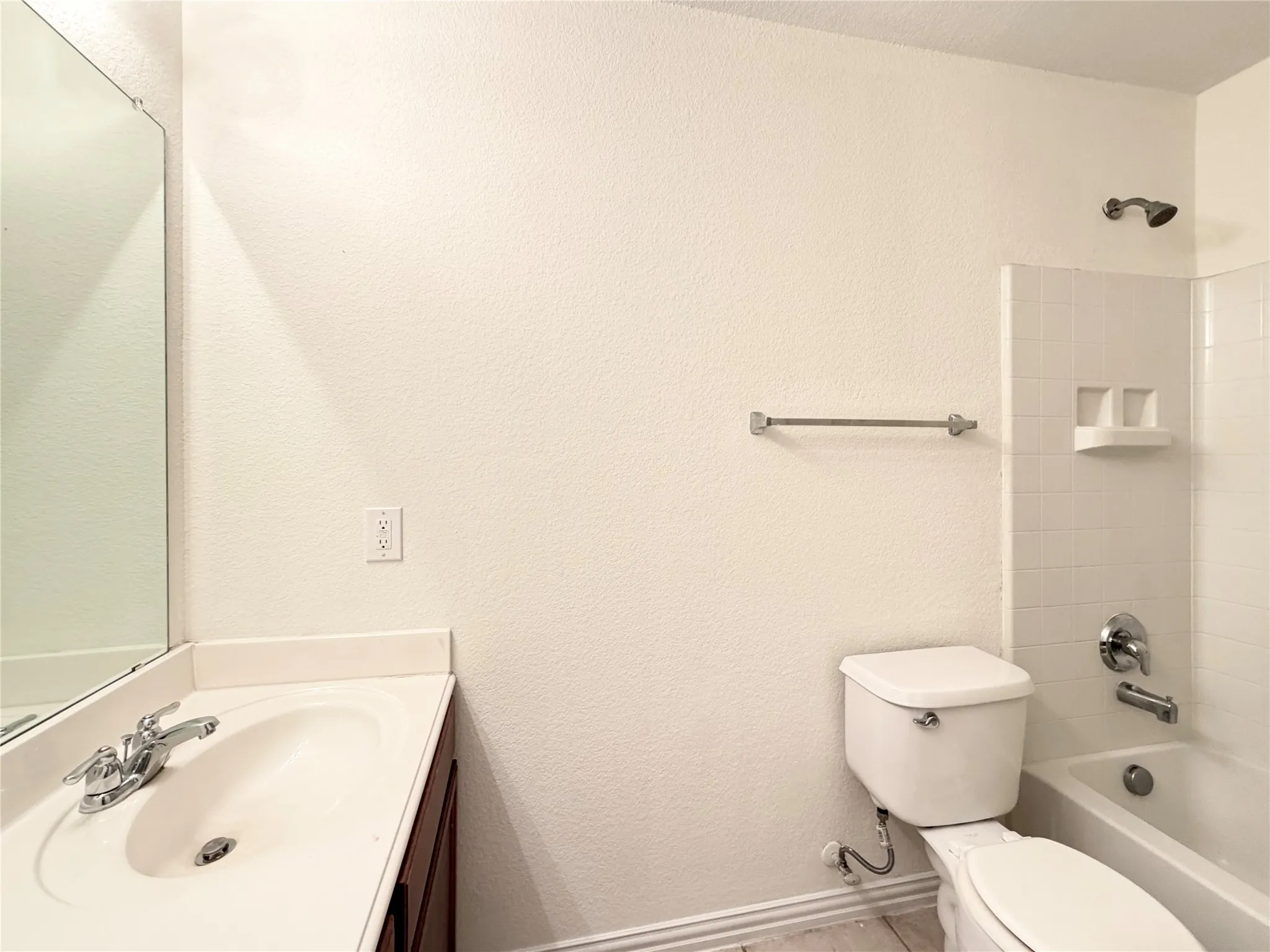 Single Family Residence For Rent in Denton County , 211 Parakeet Drive, Little Elm, Texas 75068, 4 Bedroom, 2 Bathroom, 2 Garage spaces, 1,975 Sqft, built in 2006, mls#21335087, Real Estate Agent in Little Elm, Homes For Rent in Denton county, Homes For Rent in Little Elm, Realtor in Little Elm Texas, Real Estate Brokerage Independent Realty Texas, Luminita Cordes Realtor