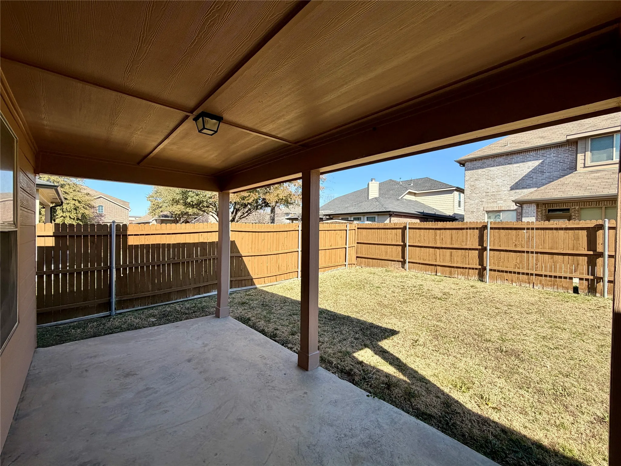 Single Family Residence For Rent in Denton County , 211 Parakeet Drive, Little Elm, Texas 75068, 4 Bedroom, 2 Bathroom, 2 Garage spaces, 1,975 Sqft, built in 2006, mls#21335087, Real Estate Agent in Little Elm, Homes For Rent in Denton county, Homes For Rent in Little Elm, Realtor in Little Elm Texas, Real Estate Brokerage Independent Realty Texas, Luminita Cordes Realtor