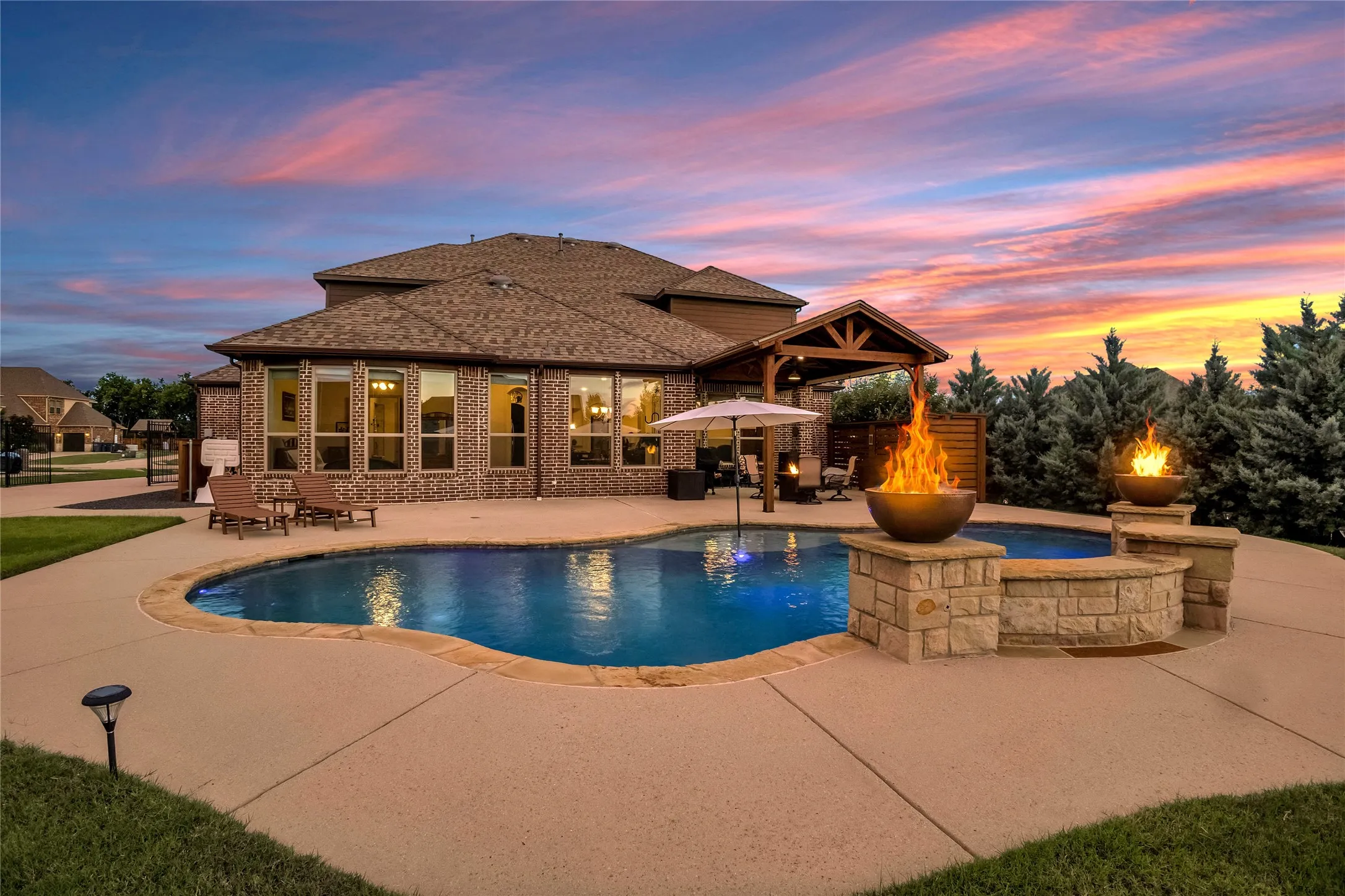 Single Family Residence For Sale in Collin County , 401 Pendall Drive, Wylie, Texas 75098, 4 Bedroom, 4 Bathroom, 3 Garage spaces, 3,859 Sqft, built in 2014, mls#21330849, Real Estate Agent in Wylie, Homes For Sale in Collin county, Homes For Sale in Wylie, Realtor in Wylie Texas, Real Estate Brokerage Independent Realty Texas, Luminita Cordes Realtor