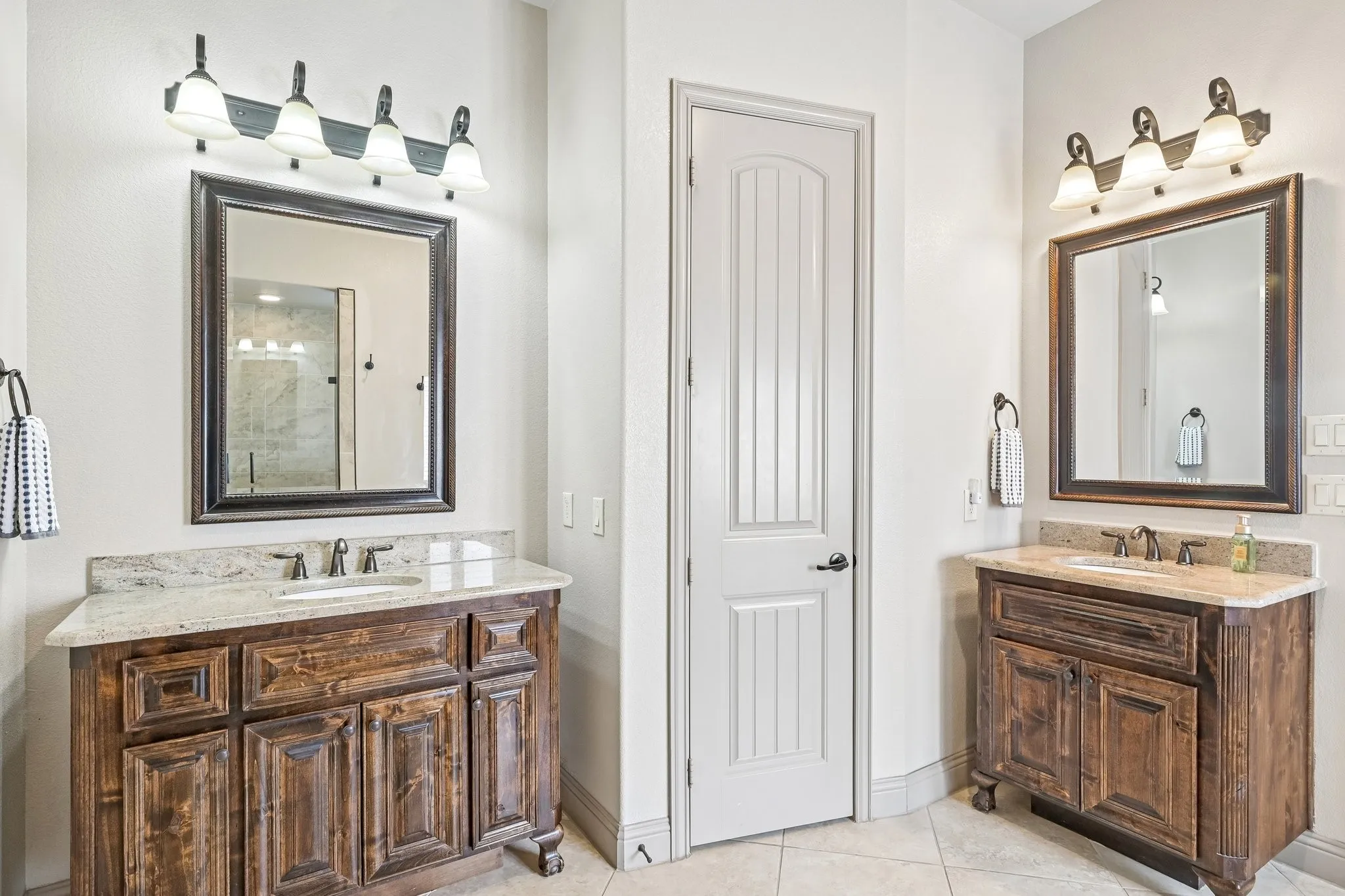 Single Family Residence For Sale in Collin County , 401 Pendall Drive, Wylie, Texas 75098, 4 Bedroom, 4 Bathroom, 3 Garage spaces, 3,859 Sqft, built in 2014, mls#21330849, Real Estate Agent in Wylie, Homes For Sale in Collin county, Homes For Sale in Wylie, Realtor in Wylie Texas, Real Estate Brokerage Independent Realty Texas, Luminita Cordes Realtor