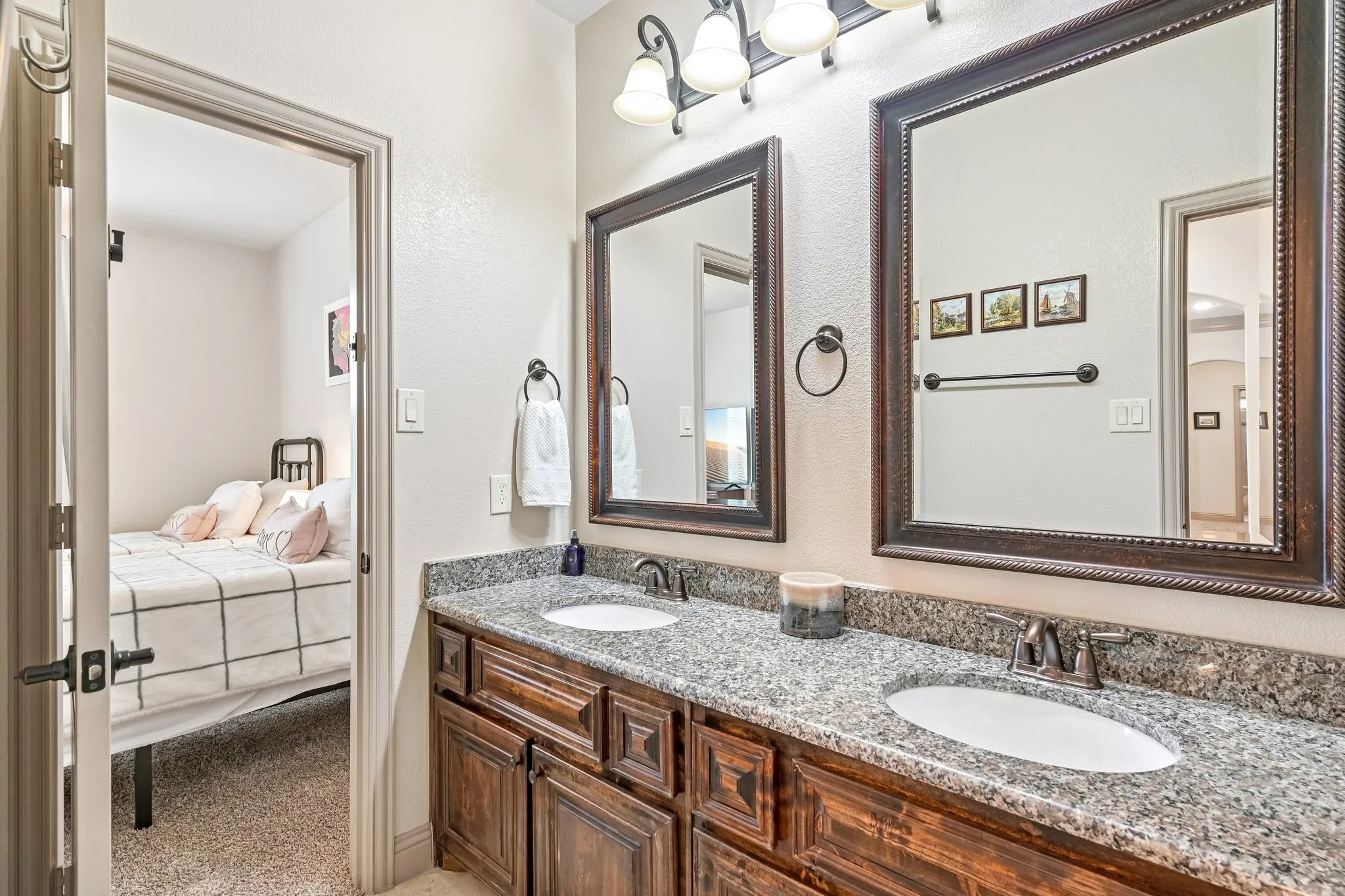 Single Family Residence For Sale in Collin County , 401 Pendall Drive, Wylie, Texas 75098, 4 Bedroom, 4 Bathroom, 3 Garage spaces, 3,859 Sqft, built in 2014, mls#21330849, Real Estate Agent in Wylie, Homes For Sale in Collin county, Homes For Sale in Wylie, Realtor in Wylie Texas, Real Estate Brokerage Independent Realty Texas, Luminita Cordes Realtor