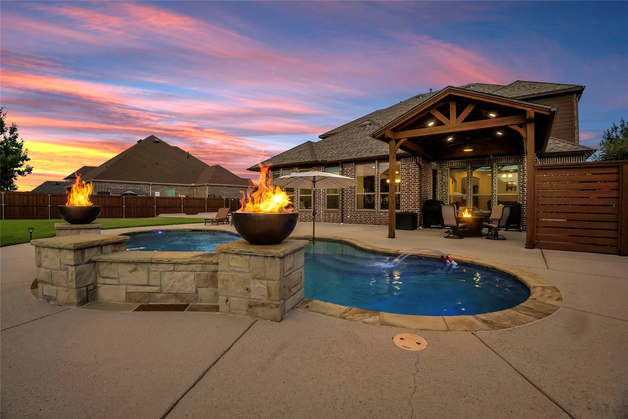 Single Family Residence For Sale in Collin County , 401 Pendall Drive, Wylie, Texas 75098, 4 Bedroom, 4 Bathroom, 3 Garage spaces, 3,859 Sqft, built in 2014, mls#21330849, Real Estate Agent in Wylie, Homes For Sale in Collin county, Homes For Sale in Wylie, Realtor in Wylie Texas, Real Estate Brokerage Independent Realty Texas, Luminita Cordes Realtor