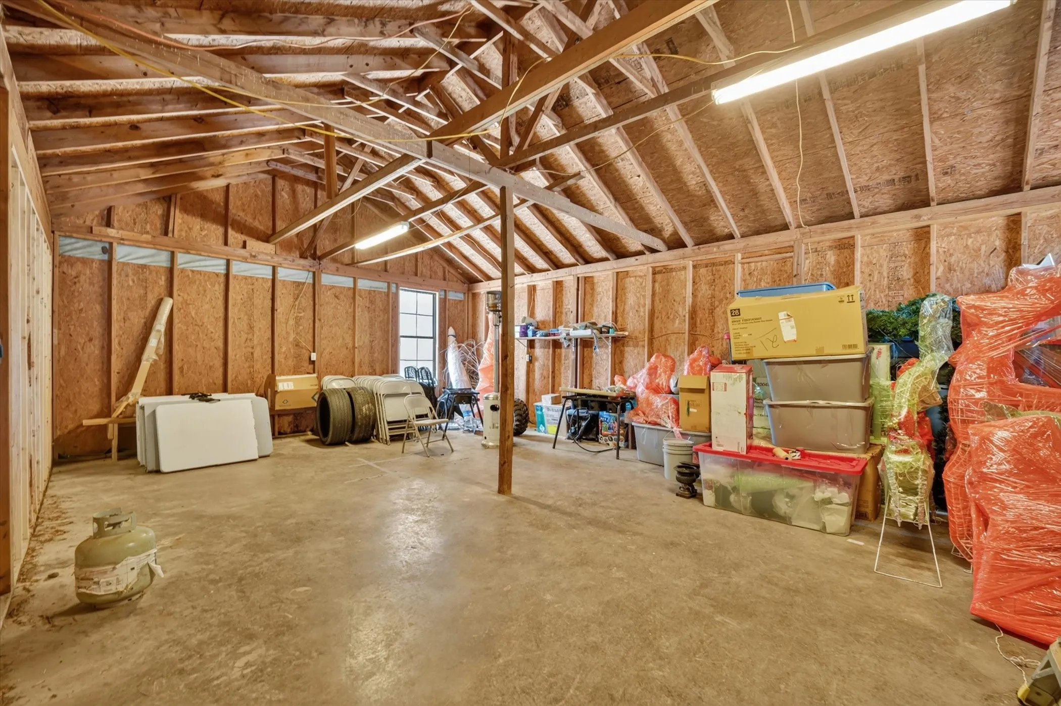 Single Family Residence For Sale in Denton County , 7725 FM 2164, Sanger, Texas 76266, 4 Bedrooms, 3 Bathrooms, Garage spaces, 2,469 Sqft, built in 1967, Price $850,000, mls#21335095, Real Estate Agent in Sanger, Homes For Sale in Denton county, Homes For Sale in Sanger, Realtor in Sanger Texas, Real Estate Brokerage Independent Realty Texas, Luminita Cordes Realtor