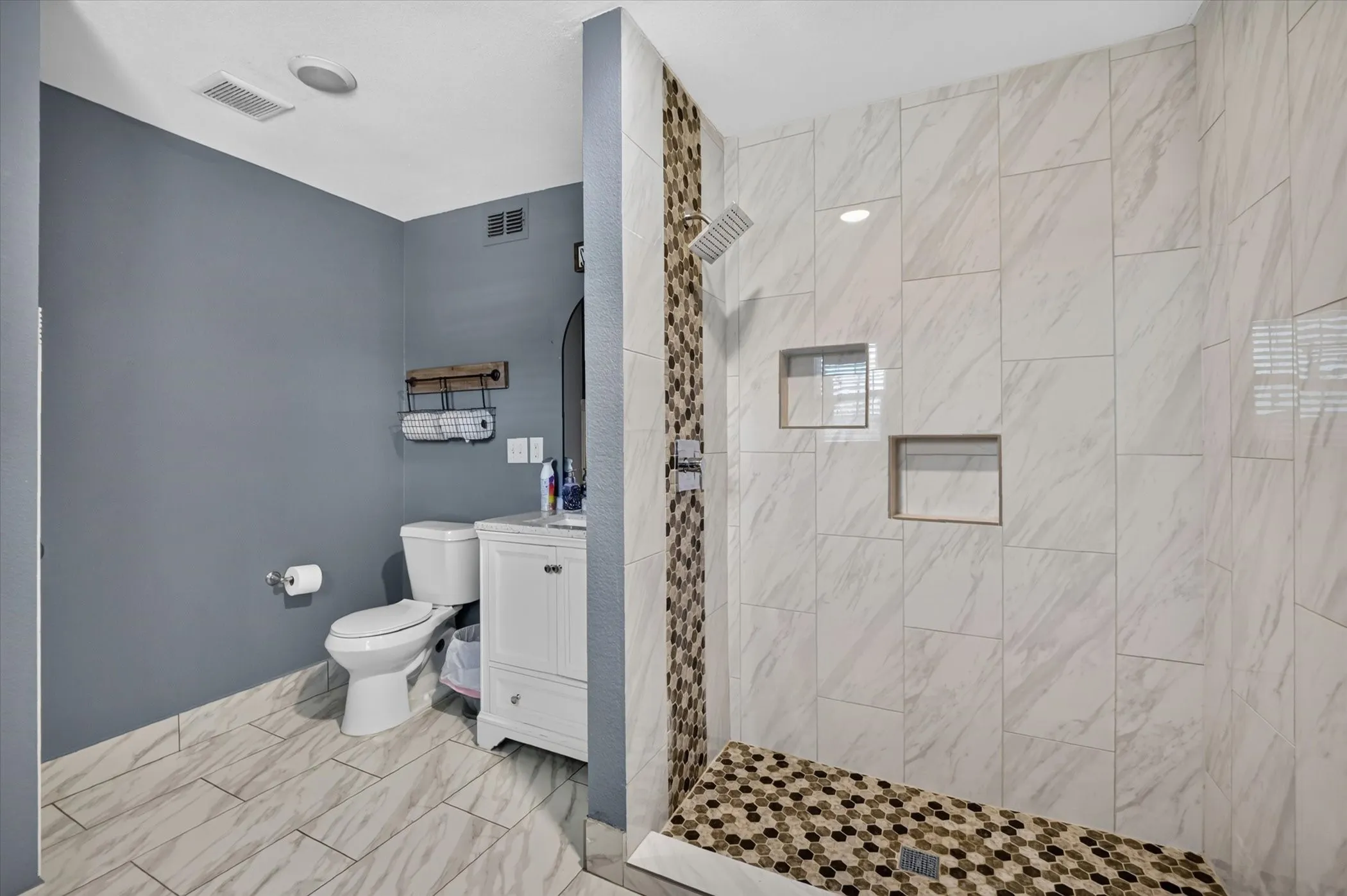 Single Family Residence For Sale in Denton County , 7725 FM 2164, Sanger, Texas 76266, 4 Bedrooms, 3 Bathrooms, Garage spaces, 2,469 Sqft, built in 1967, Price $850,000, mls#21335095, Real Estate Agent in Sanger, Homes For Sale in Denton county, Homes For Sale in Sanger, Realtor in Sanger Texas, Real Estate Brokerage Independent Realty Texas, Luminita Cordes Realtor