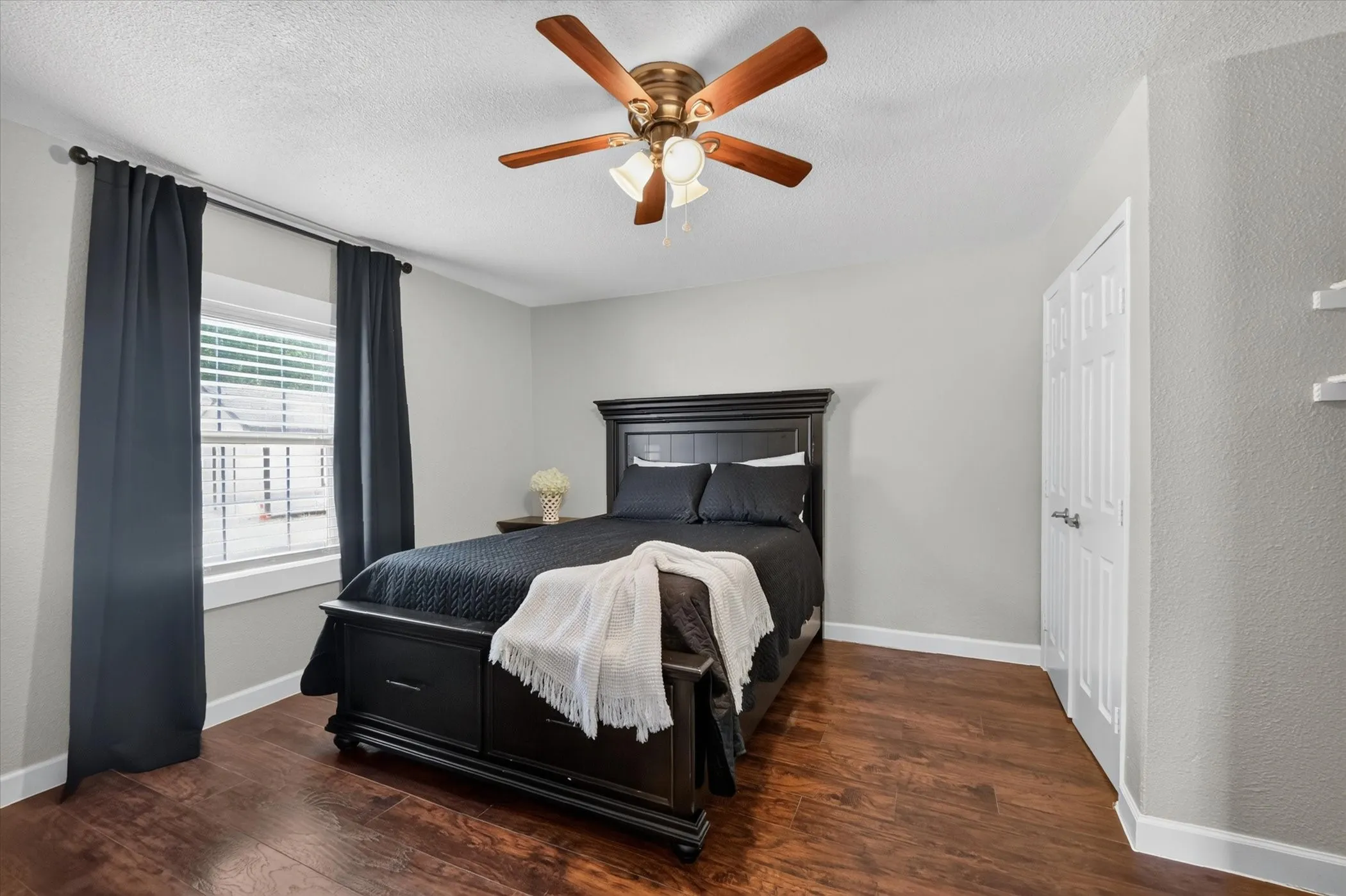 Single Family Residence For Sale in Denton County , 7725 FM 2164, Sanger, Texas 76266, 4 Bedrooms, 3 Bathrooms, Garage spaces, 2,469 Sqft, built in 1967, Price $850,000, mls#21335095, Real Estate Agent in Sanger, Homes For Sale in Denton county, Homes For Sale in Sanger, Realtor in Sanger Texas, Real Estate Brokerage Independent Realty Texas, Luminita Cordes Realtor