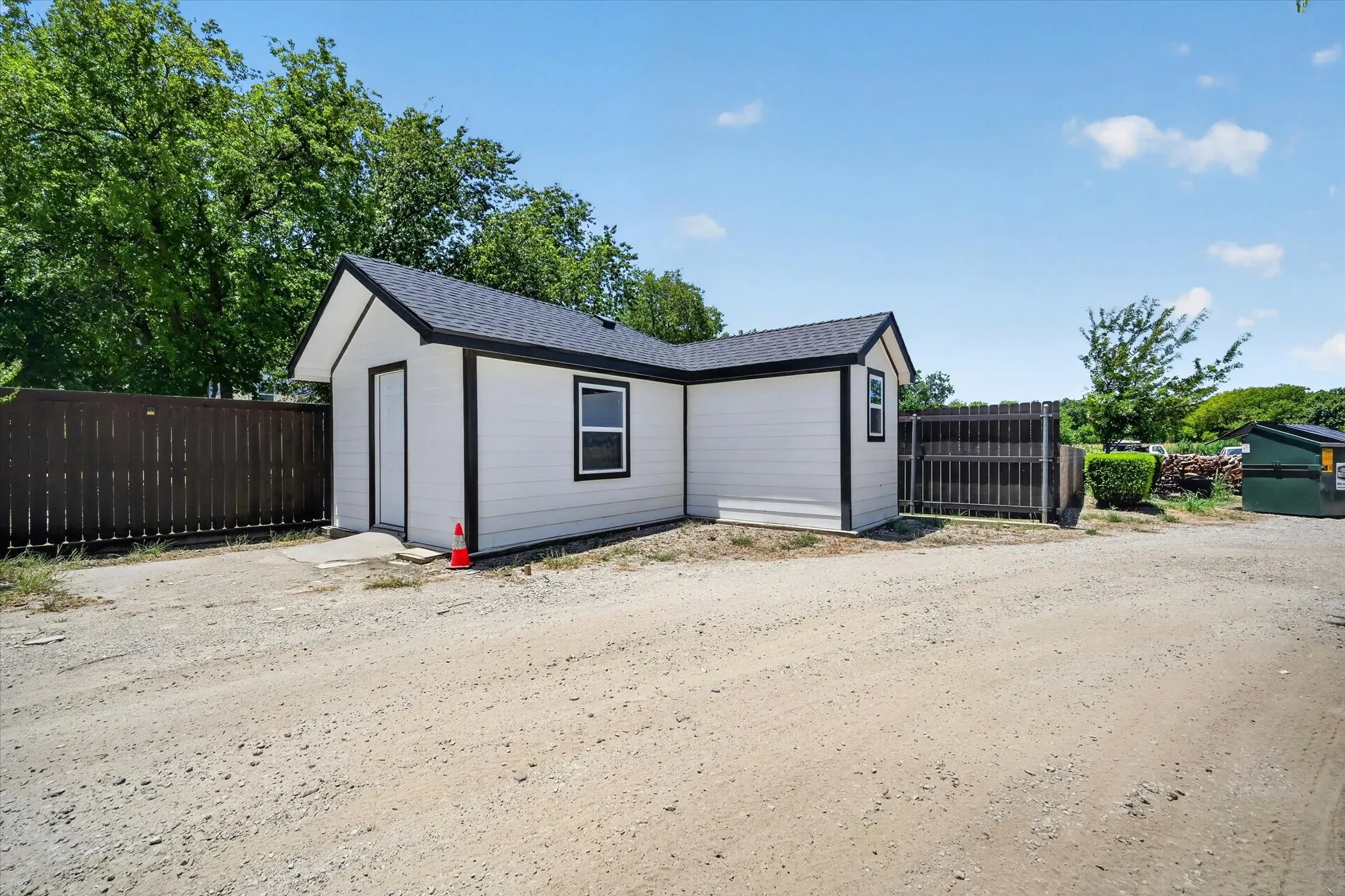 Single Family Residence For Sale in Denton County , 7725 FM 2164, Sanger, Texas 76266, 4 Bedrooms, 3 Bathrooms, Garage spaces, 2,469 Sqft, built in 1967, Price $850,000, mls#21335095, Real Estate Agent in Sanger, Homes For Sale in Denton county, Homes For Sale in Sanger, Realtor in Sanger Texas, Real Estate Brokerage Independent Realty Texas, Luminita Cordes Realtor