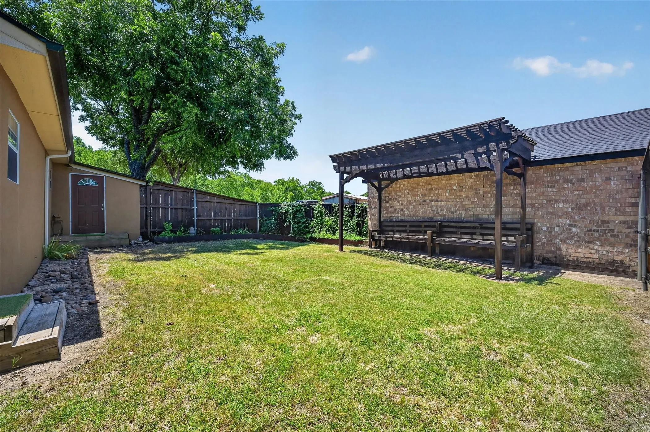 Single Family Residence For Sale in Denton County , 7725 FM 2164, Sanger, Texas 76266, 4 Bedrooms, 3 Bathrooms, Garage spaces, 2,469 Sqft, built in 1967, Price $850,000, mls#21335095, Real Estate Agent in Sanger, Homes For Sale in Denton county, Homes For Sale in Sanger, Realtor in Sanger Texas, Real Estate Brokerage Independent Realty Texas, Luminita Cordes Realtor