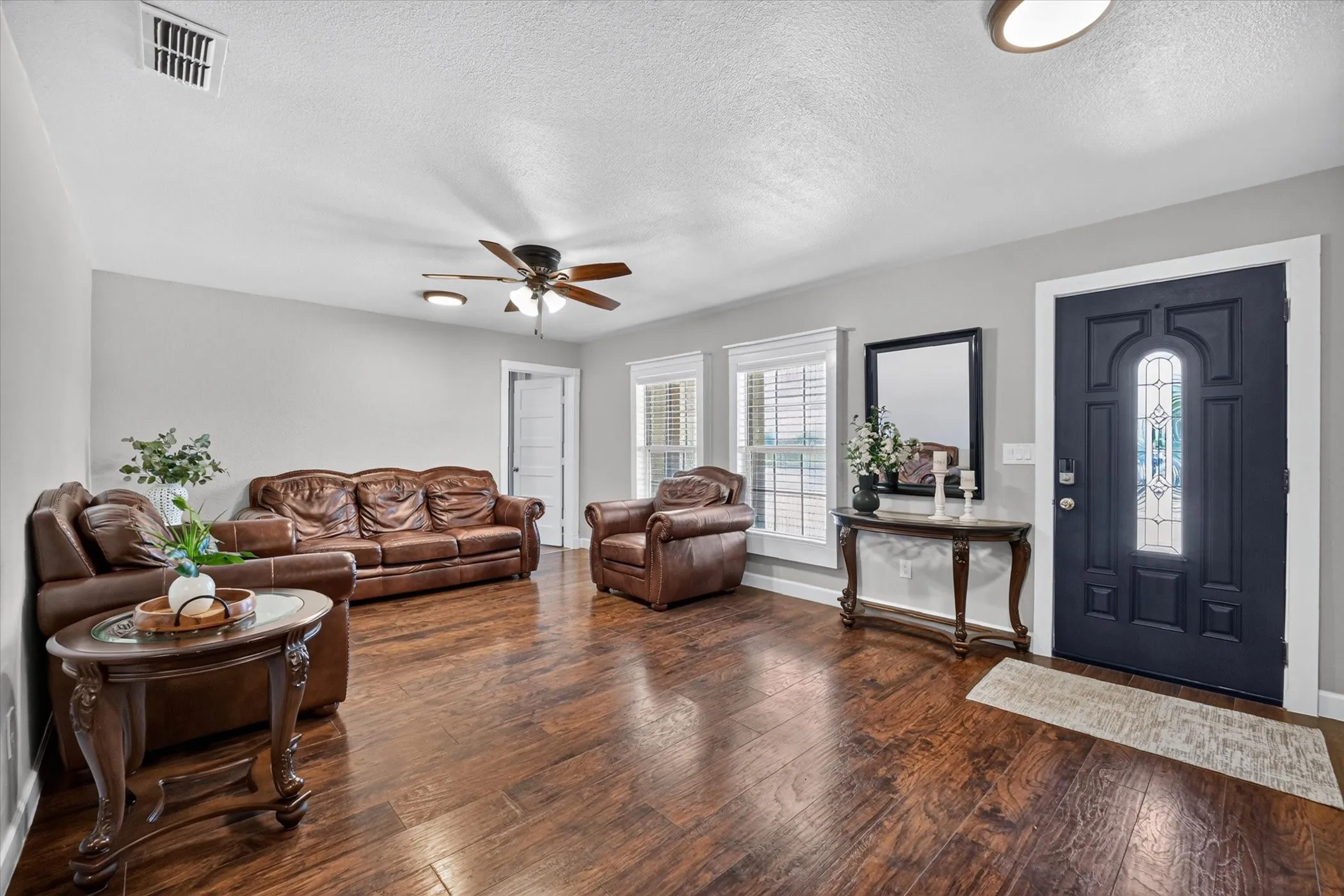 Single Family Residence For Sale in Denton County , 7725 FM 2164, Sanger, Texas 76266, 4 Bedrooms, 3 Bathrooms, Garage spaces, 2,469 Sqft, built in 1967, Price $850,000, mls#21335095, Real Estate Agent in Sanger, Homes For Sale in Denton county, Homes For Sale in Sanger, Realtor in Sanger Texas, Real Estate Brokerage Independent Realty Texas, Luminita Cordes Realtor