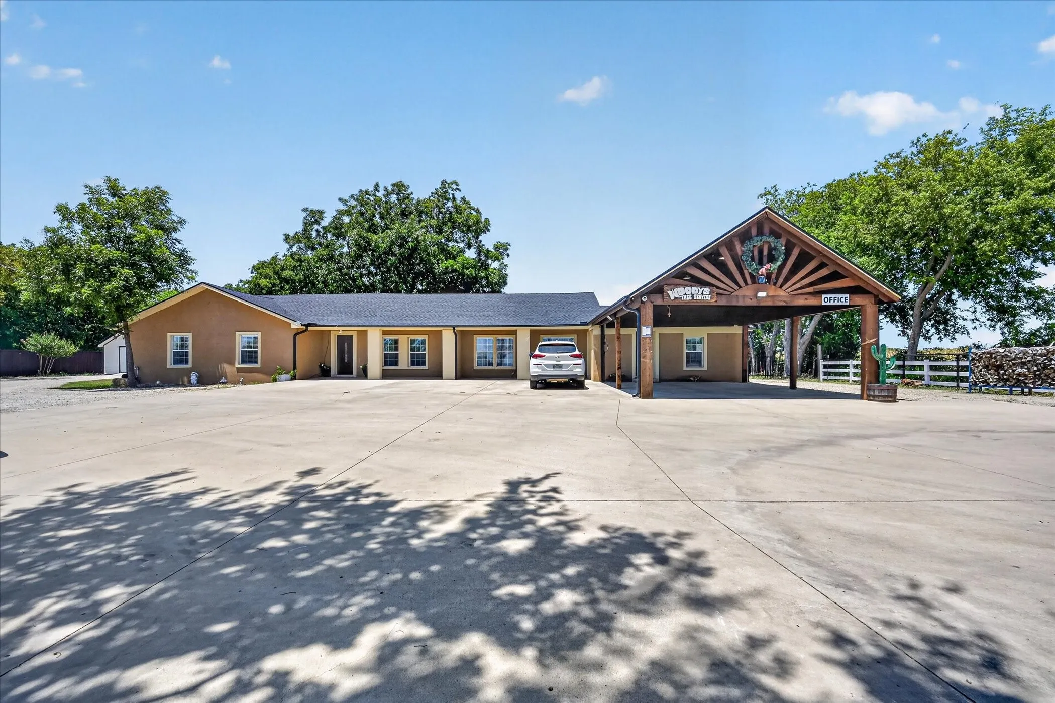 Single Family Residence For Sale in Denton County , 7725 FM 2164, Sanger, Texas 76266, 4 Bedrooms, 3 Bathrooms, Garage spaces, 2,469 Sqft, built in 1967, Price $850,000, mls#21335095, Real Estate Agent in Sanger, Homes For Sale in Denton county, Homes For Sale in Sanger, Realtor in Sanger Texas, Real Estate Brokerage Independent Realty Texas, Luminita Cordes Realtor
