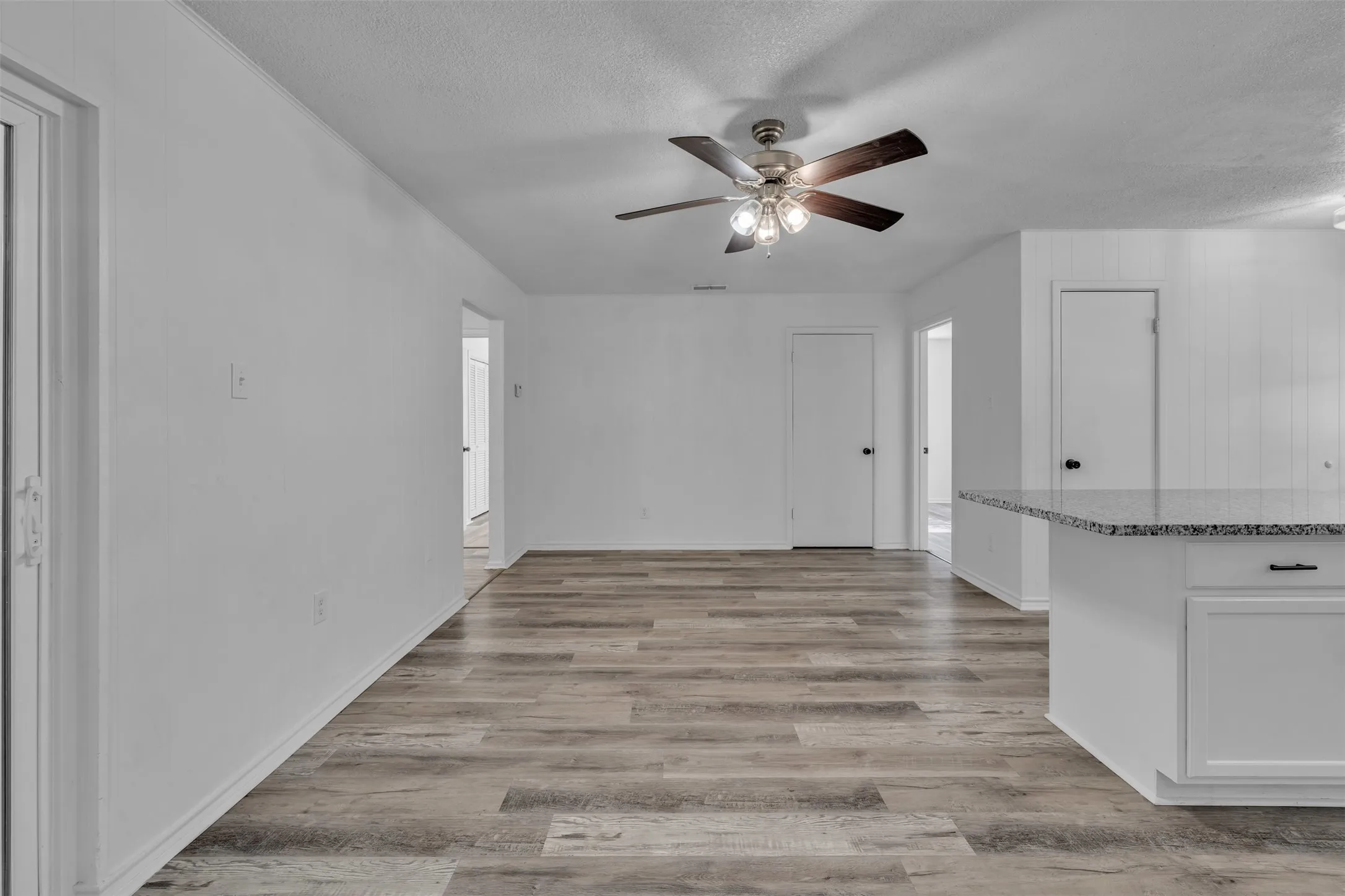 Single Family Residence For Sale in Palo Pinto County , 3407 NE 10th Street, Mineral Wells, Texas 76067, 4 Bedroom, 2 Bathroom, Garage spaces, 1,959 Sqft, built in 1967, mls#21334892, Real Estate Agent in Mineral Wells, Homes For Sale in Palo Pinto county, Homes For Sale in Mineral Wells, Realtor in Mineral Wells Texas, Real Estate Brokerage Independent Realty Texas, Luminita Cordes Realtor