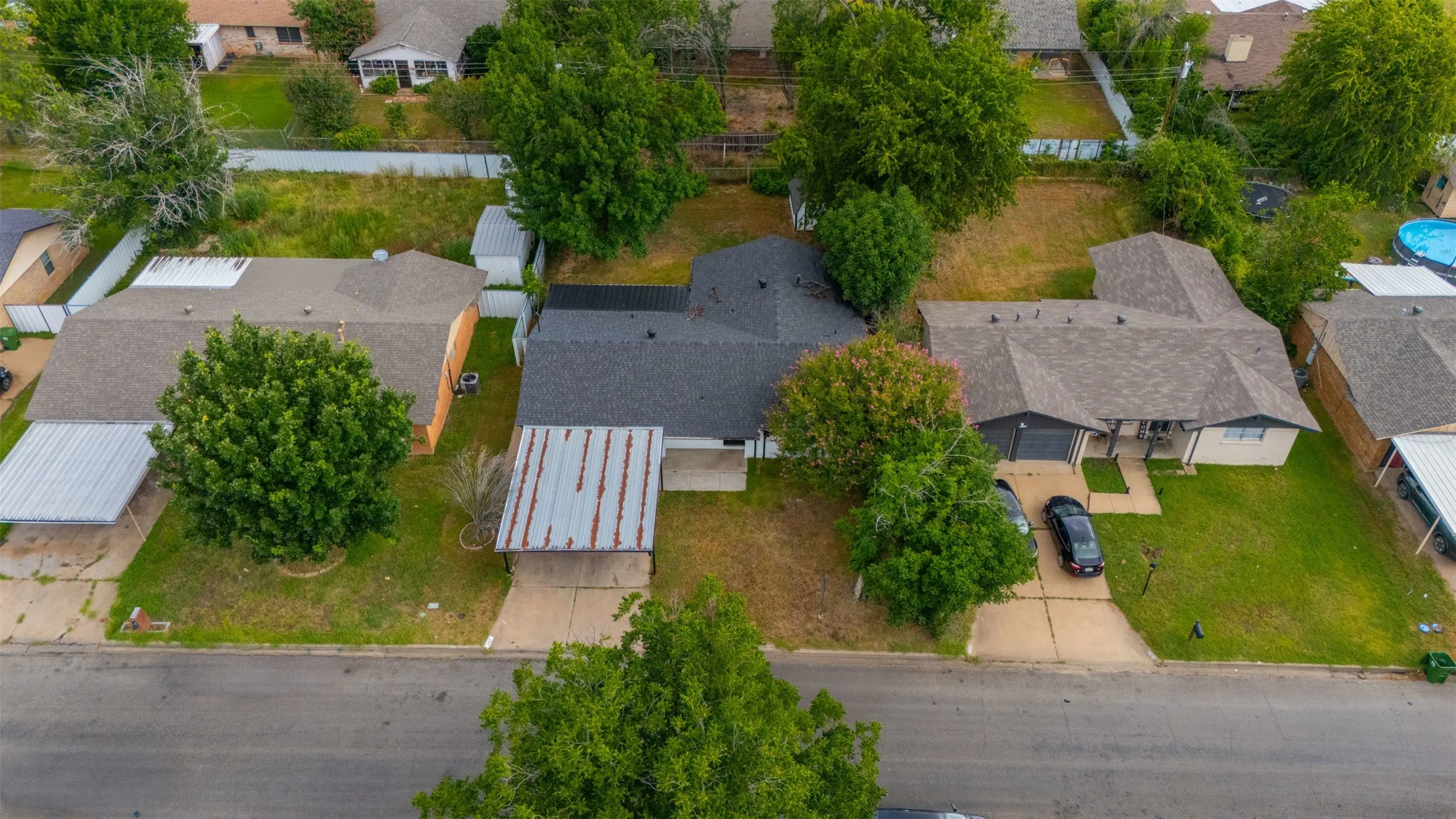 Single Family Residence For Sale in Palo Pinto County , 3407 NE 10th Street, Mineral Wells, Texas 76067, 4 Bedroom, 2 Bathroom, Garage spaces, 1,959 Sqft, built in 1967, mls#21334892, Real Estate Agent in Mineral Wells, Homes For Sale in Palo Pinto county, Homes For Sale in Mineral Wells, Realtor in Mineral Wells Texas, Real Estate Brokerage Independent Realty Texas, Luminita Cordes Realtor