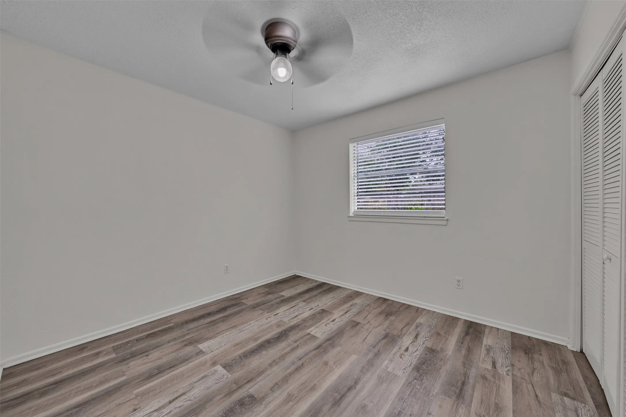 Single Family Residence For Sale in Palo Pinto County , 3407 NE 10th Street, Mineral Wells, Texas 76067, 4 Bedroom, 2 Bathroom, Garage spaces, 1,959 Sqft, built in 1967, mls#21334892, Real Estate Agent in Mineral Wells, Homes For Sale in Palo Pinto county, Homes For Sale in Mineral Wells, Realtor in Mineral Wells Texas, Real Estate Brokerage Independent Realty Texas, Luminita Cordes Realtor